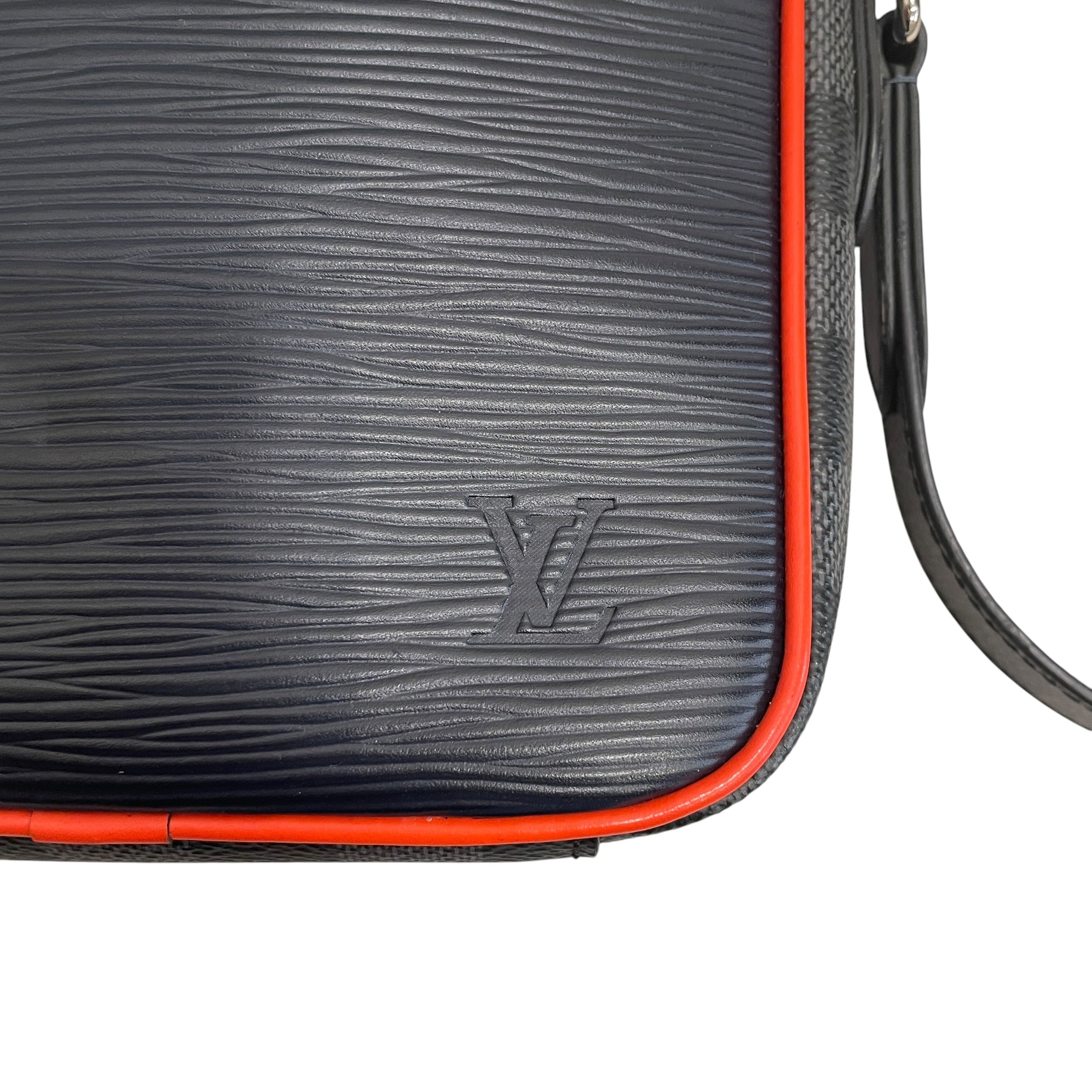 LOUIS VUITTON/Cross Body Bag/Monogram/Leather/NVY/DAMIER GRAPHITE DANUBE PM view 3