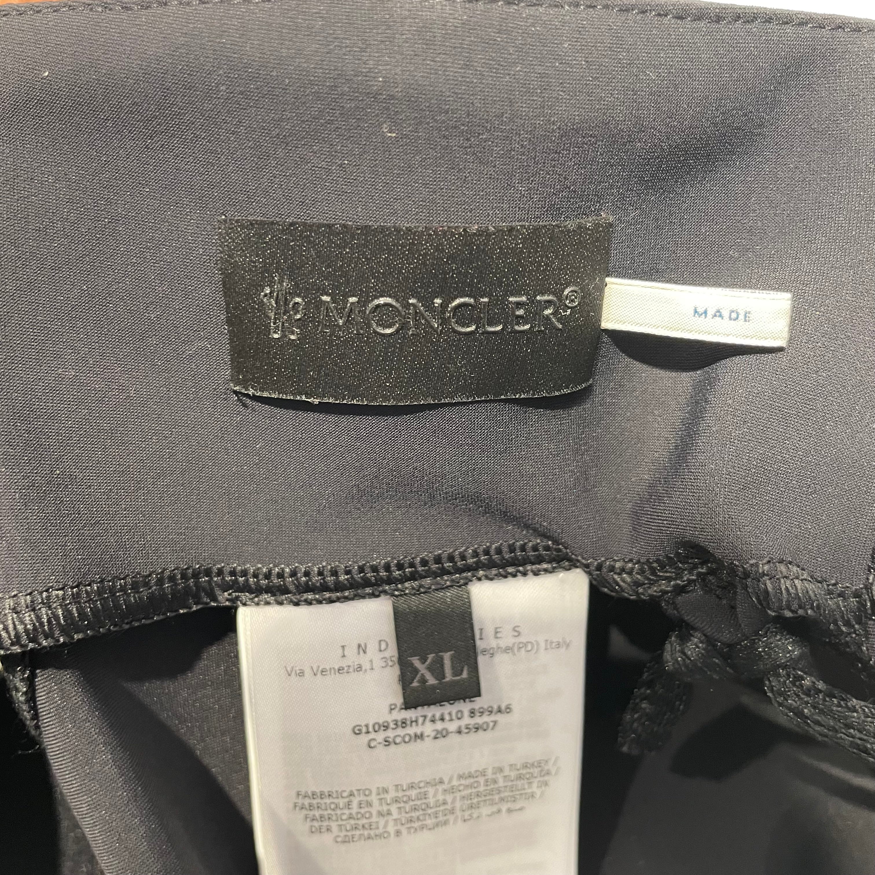 MONCLER/Shorts/XL/Nylon/BLK/ view 3