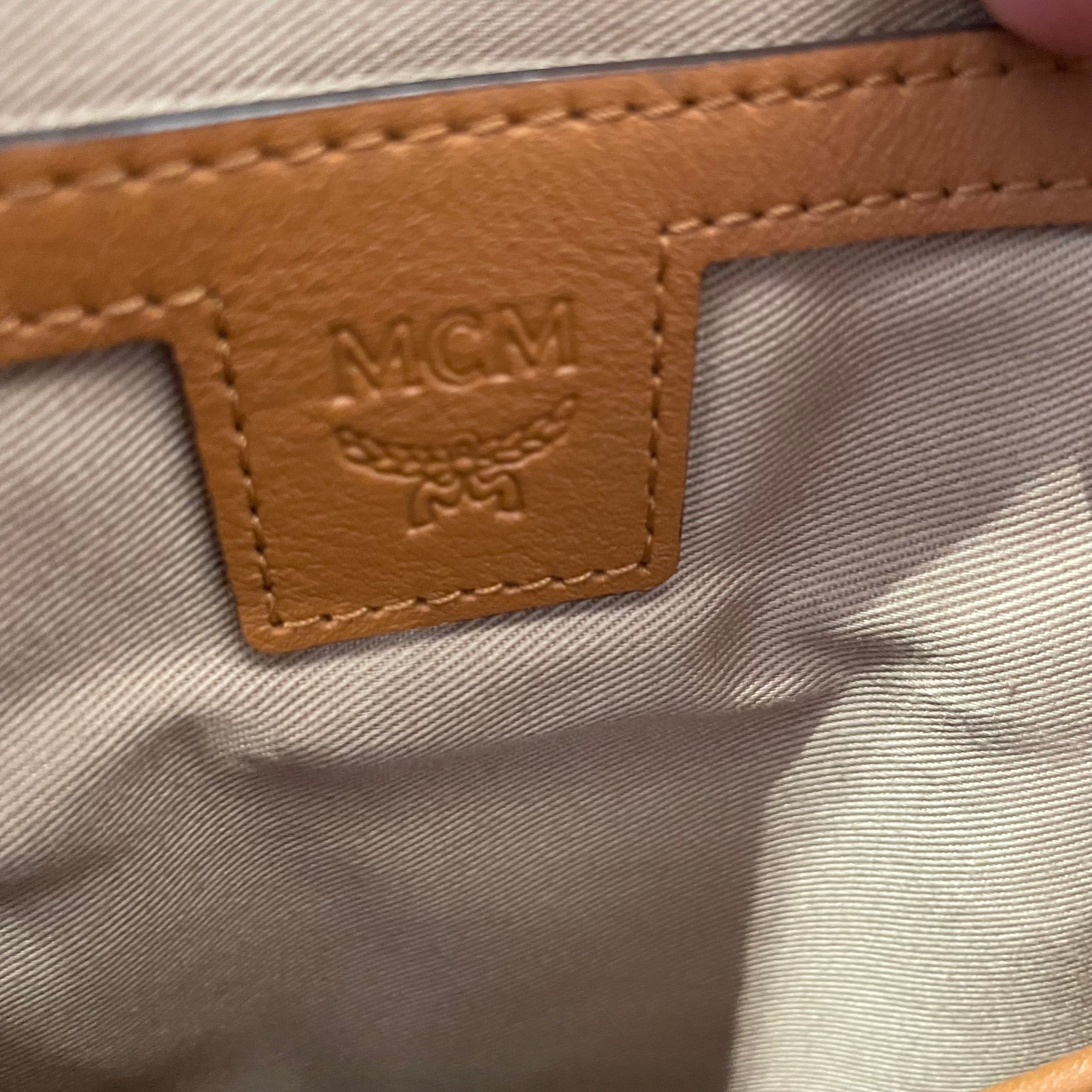 MCM/Bag/Monogram/ORN/canvas/pyramid studs view 5