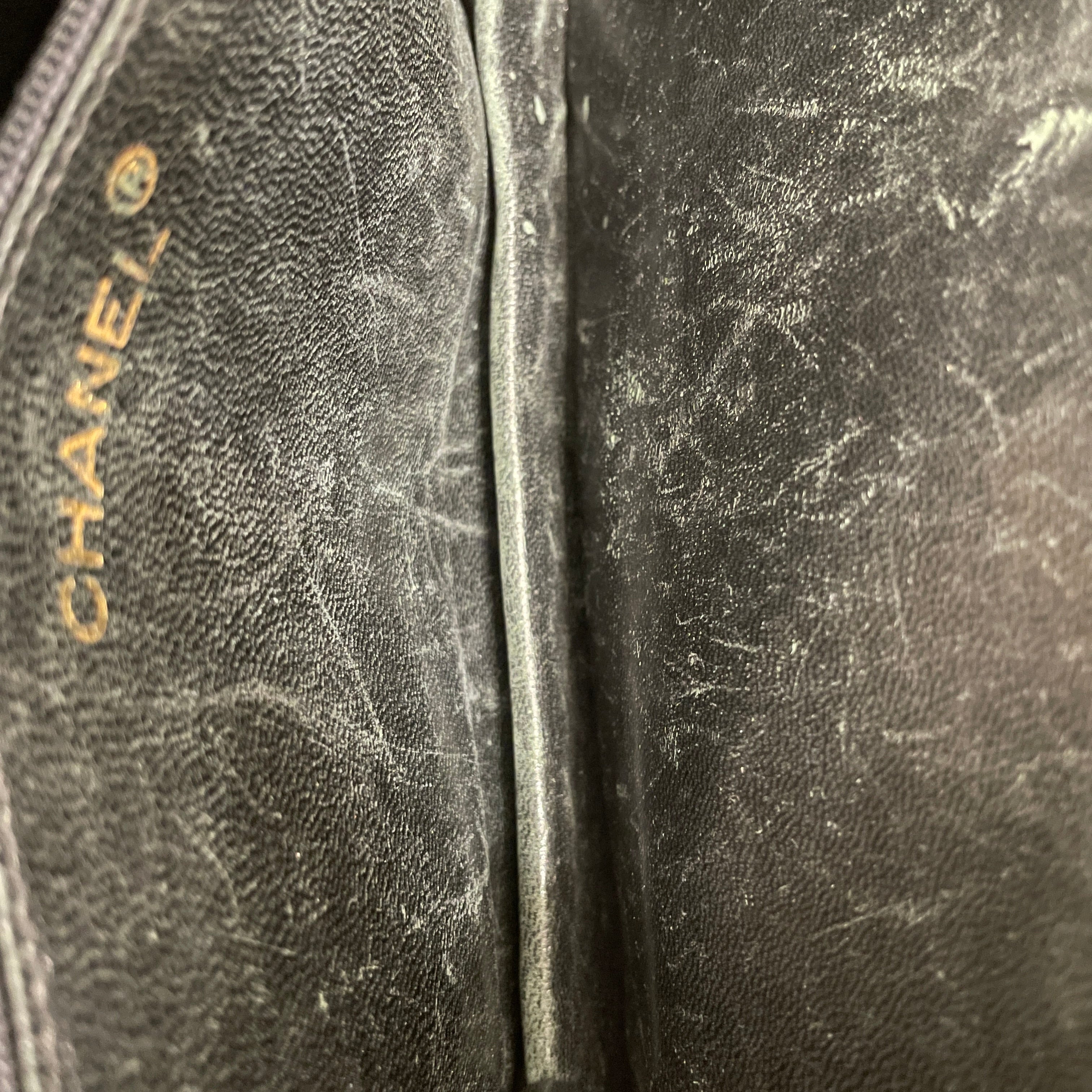 CHANEL/Vintage/Cross Body Bag/Suede/BLK/DIAMOND STITCH/QUILTD FLAP view 6