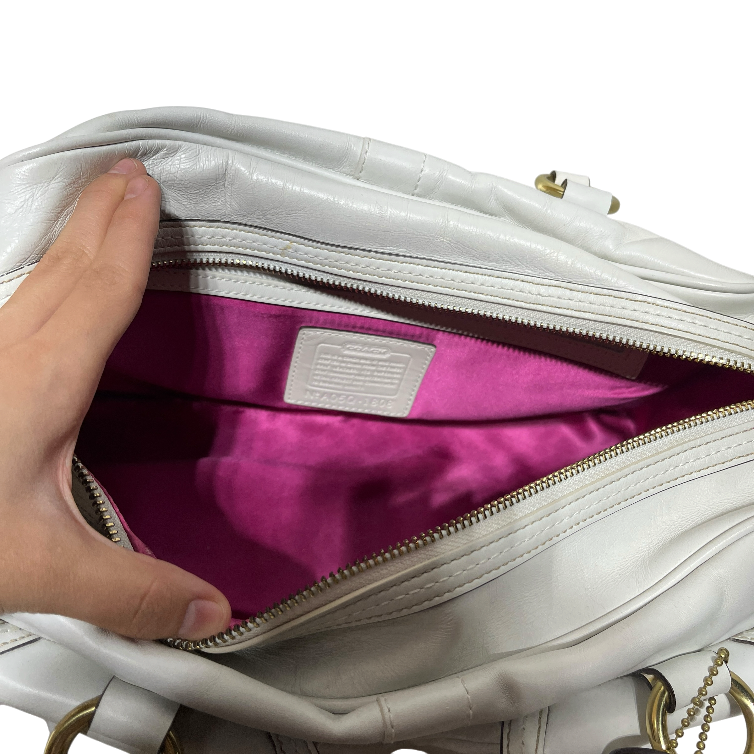 COACH/Tote Bag/Leather/WHT/turnlock camera bag view 3