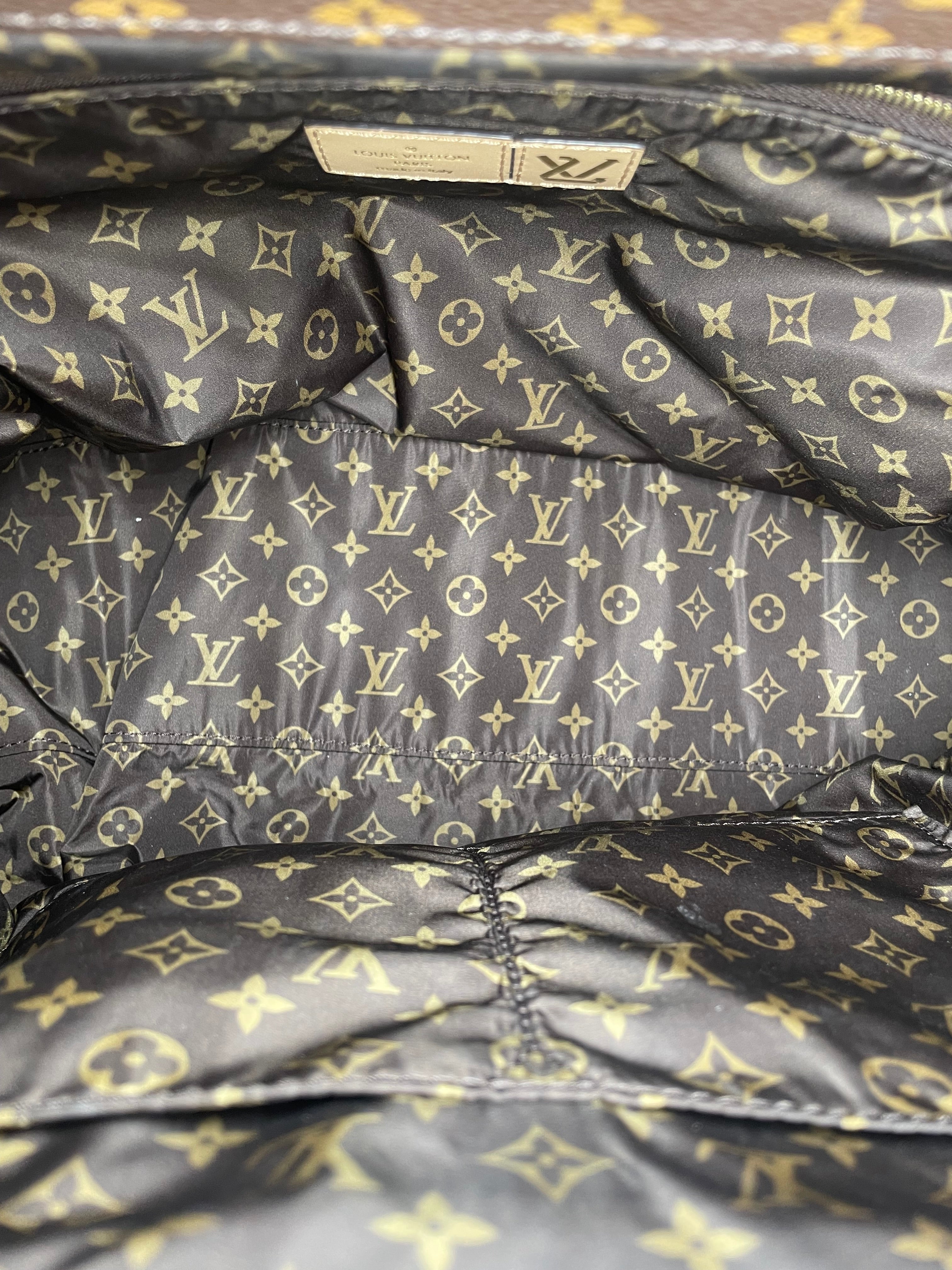 LOUIS VUITTON/Bag/Monogram/BEG/LOUIS PUFFER TOTE view 7