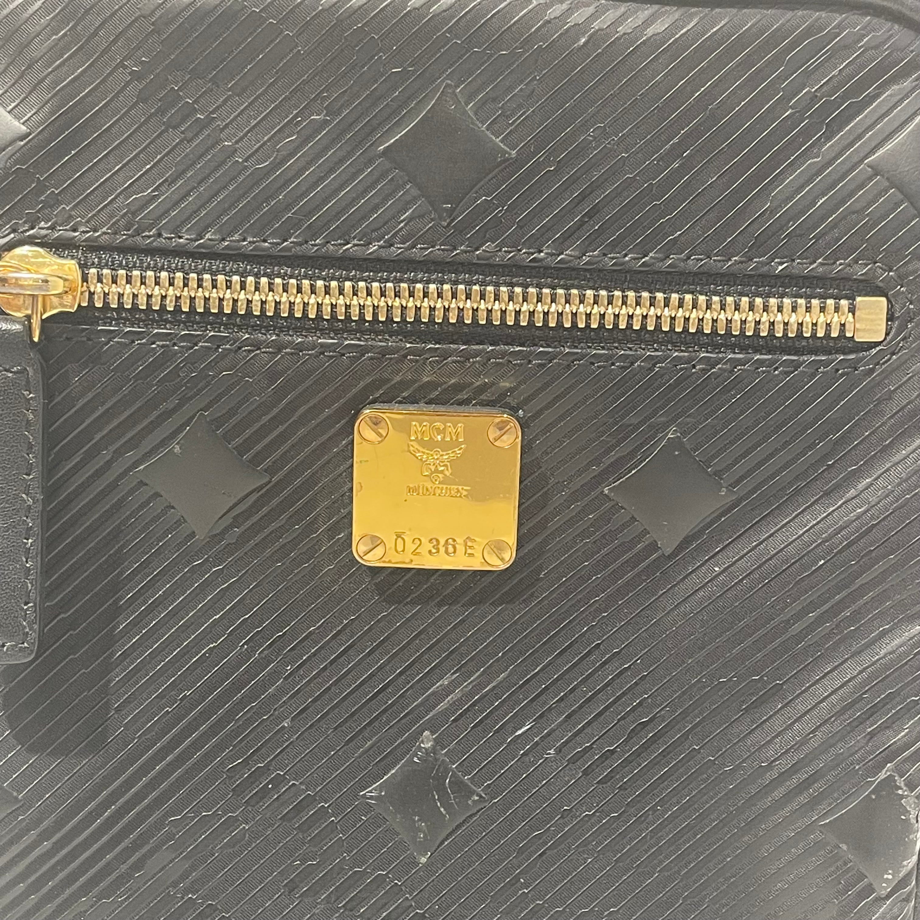 MCM/Cross Body Bag/Monogram/Leather/BLK/0236E view 5