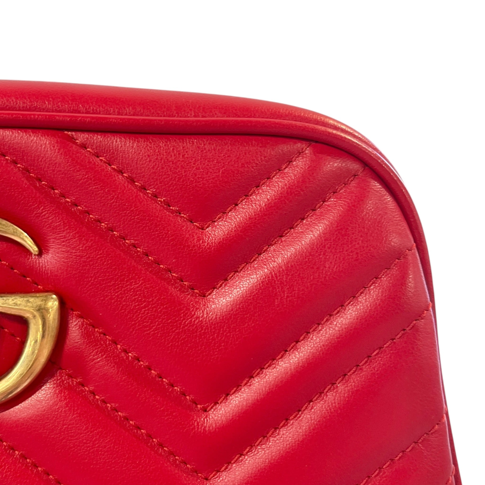 GUCCI/Cross Body Bag/Leather/RED/SMALL MARMONT MATELASSE view 6