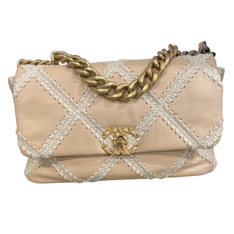 CHANEL/Cross Body Bag/Leather/PNK/CHANEL 19 CROCHET