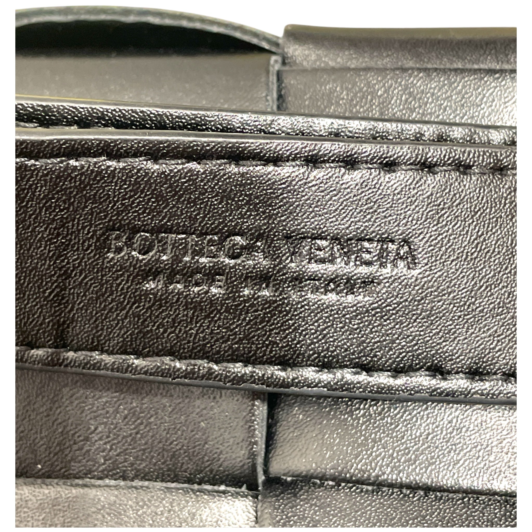 BOTTEGA VENETA/Cross Body Bag/Leather/BLK/CASSETTE BAG LEATHER view 4