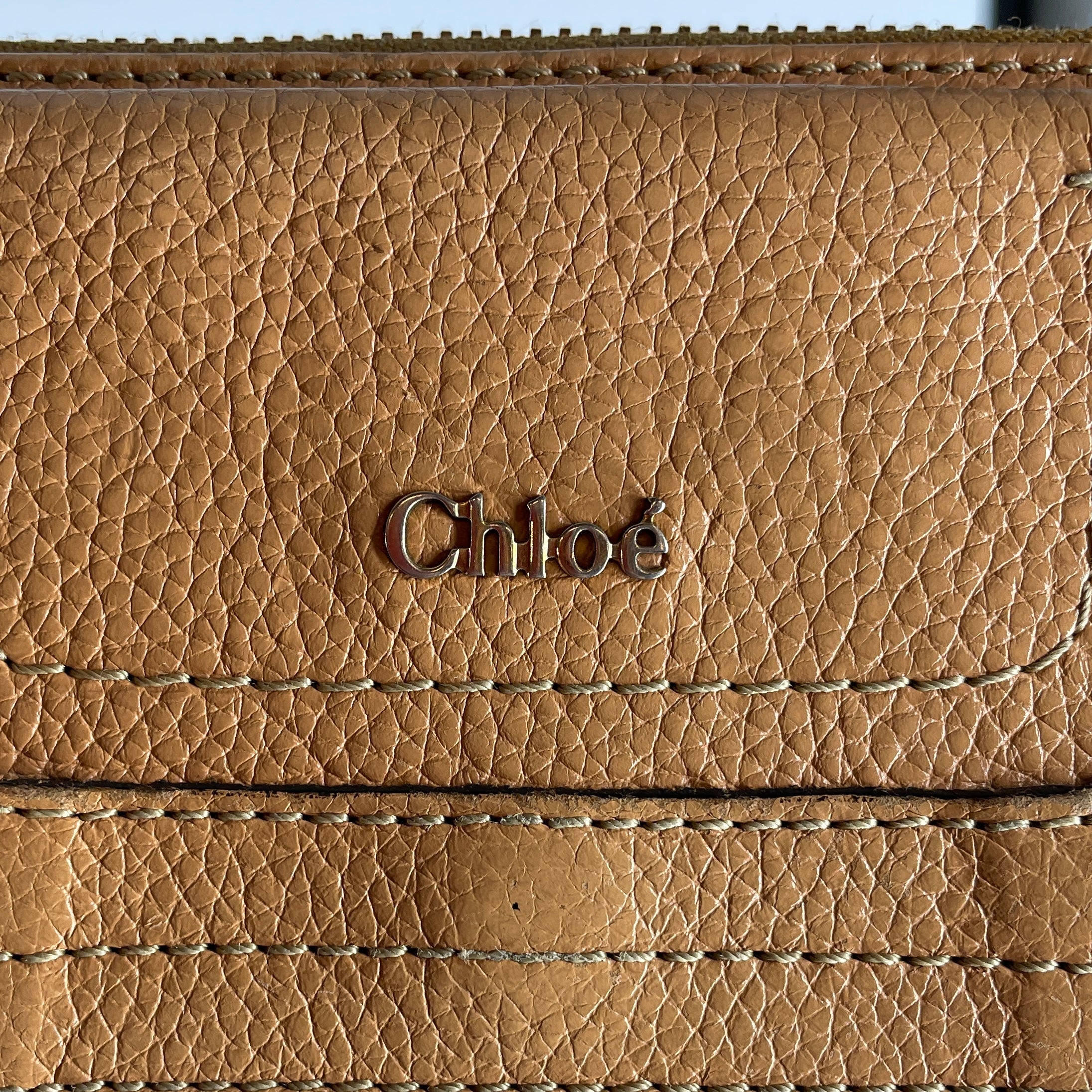 Chloe/Long Wallet/Leather/BEG/chloe gold accent view 4