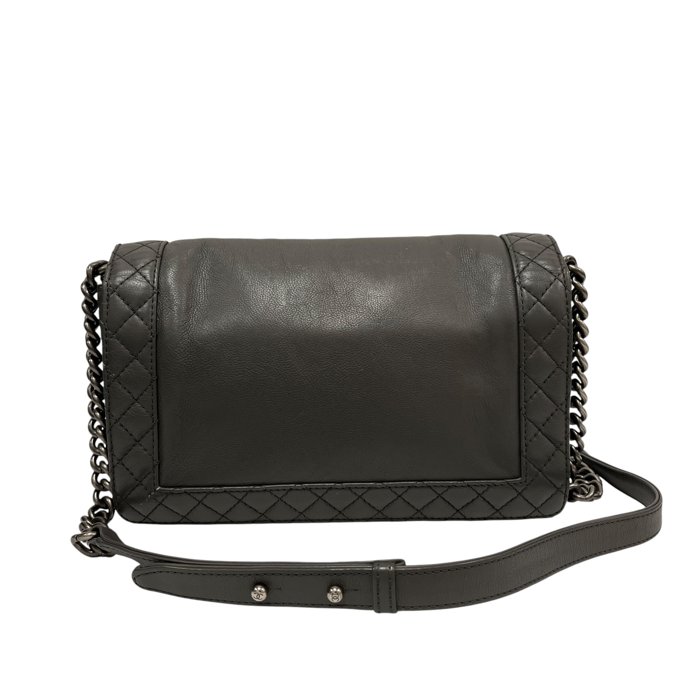 CHANEL/Cross Body Bag/Leather/GRY/BOY REVERSO QUILT 18935727 view 2