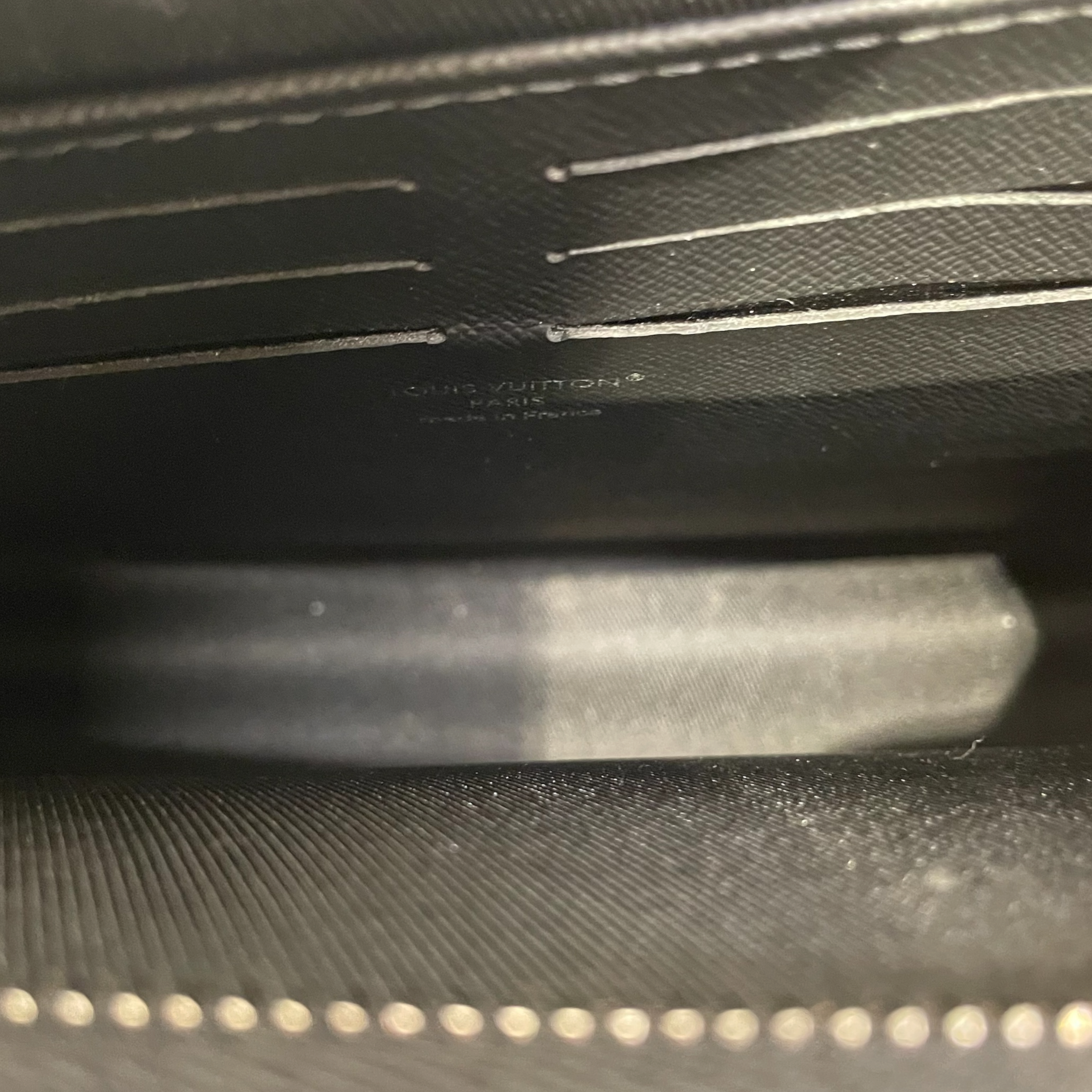 LOUIS VUITTON/Pouch/Leather/BLK/TAIGA POCHETTE view 4