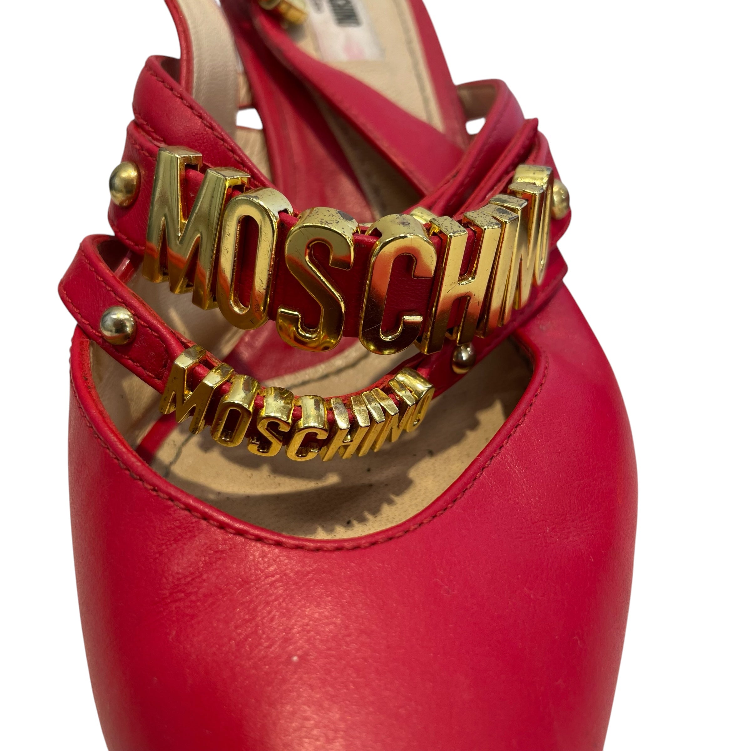 MOSCHINO/Heels/EU 38/Leather/RED/gld hard/2 front logos on hand view 4