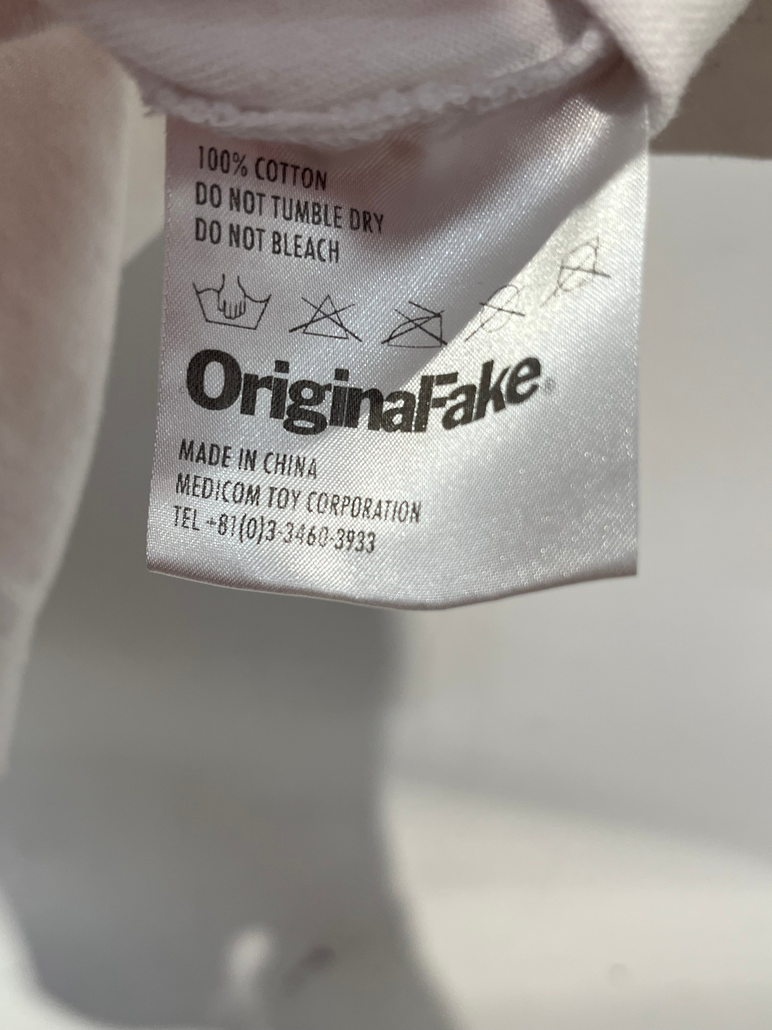 Original Fake/T-Shirt/3/Cotton/WHT/KAWS HEART view 4