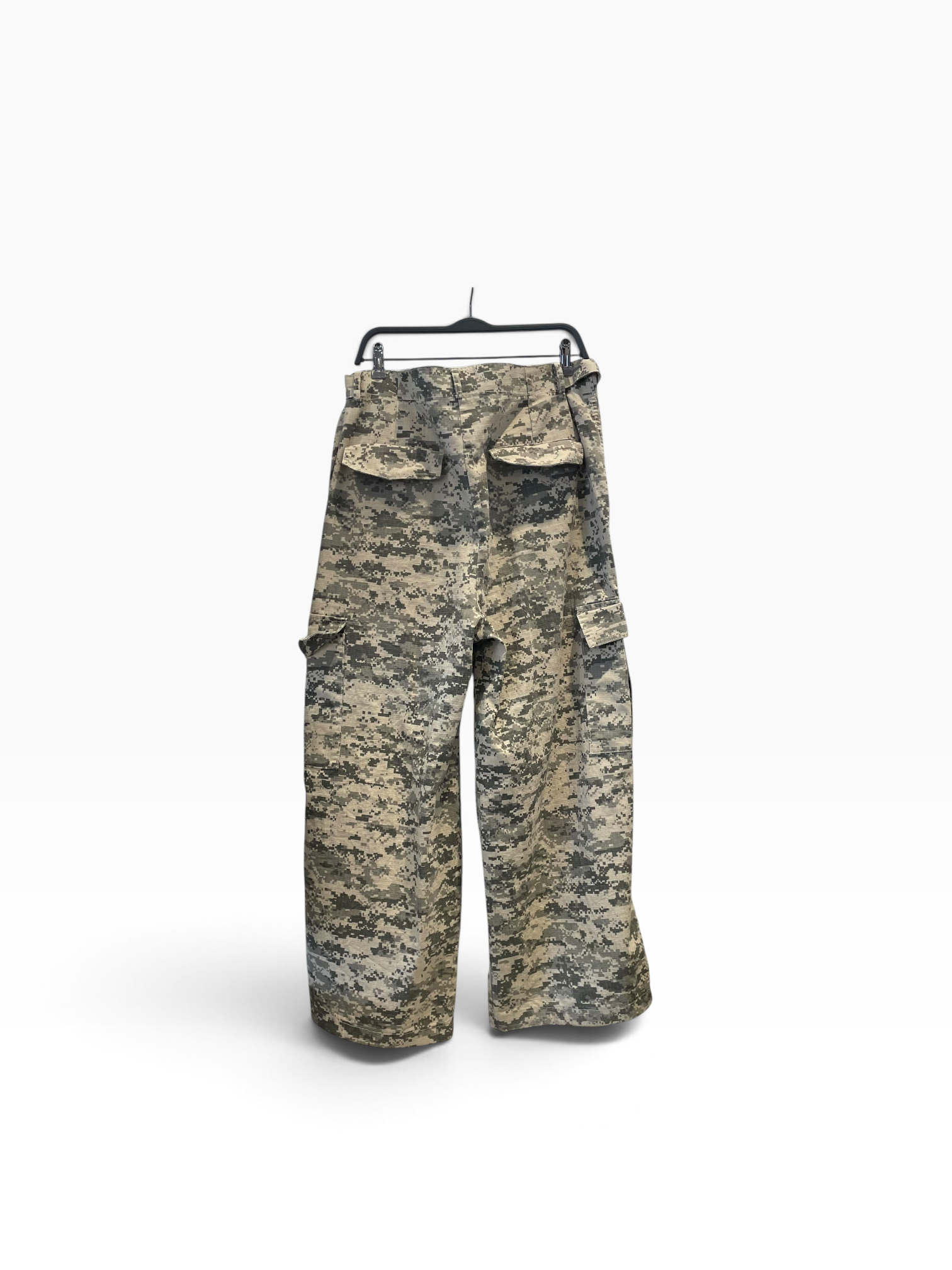 Raspberry Hills/Cargo Pants/M/Cotton/GRN/Camouflage/Digital Camo Pants view 2