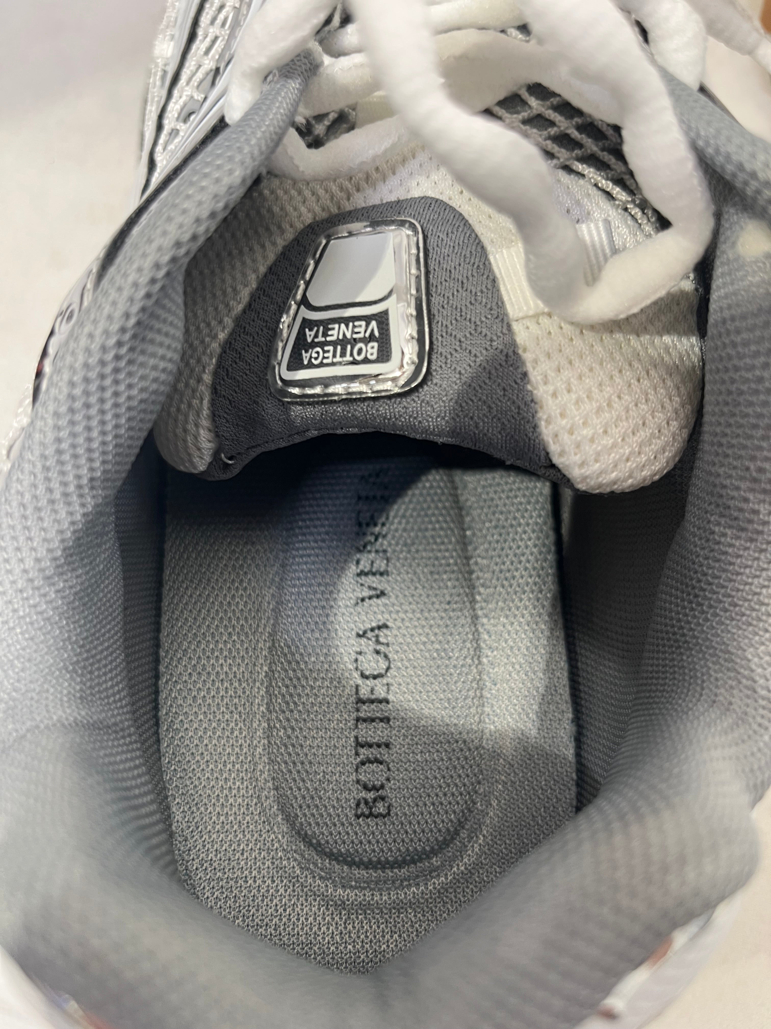 BOTTEGA VENETA/Low-Sneakers/US 8.5/WHT/orbit athletic view 3
