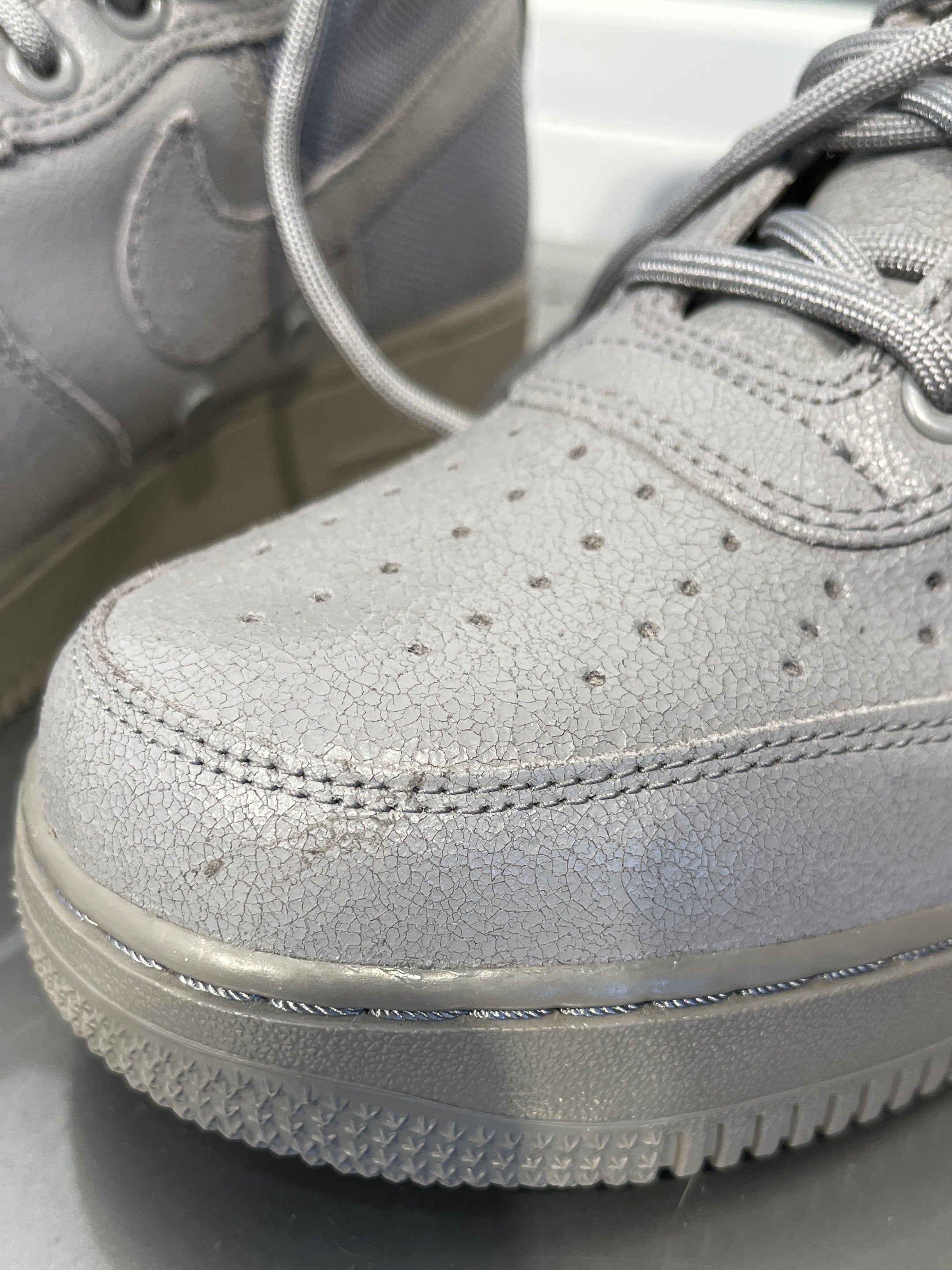 NIKE/SF AF1 QS/Hi-Sneakers/US 9/GRY/903270-001 view 4