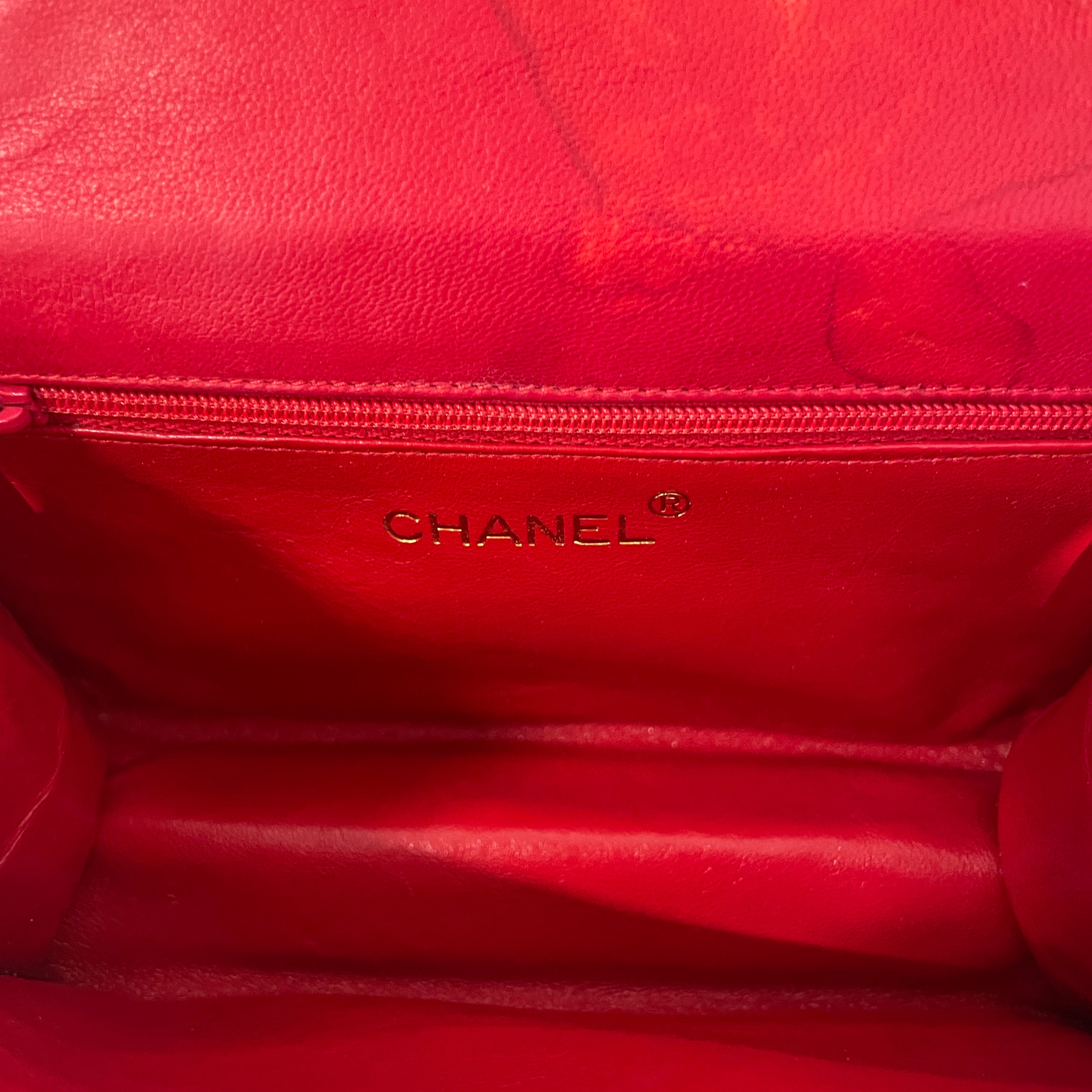 CHANEL/Cross Body Bag/Leather/RED/Crocodile Bag w/ Tassel view 6
