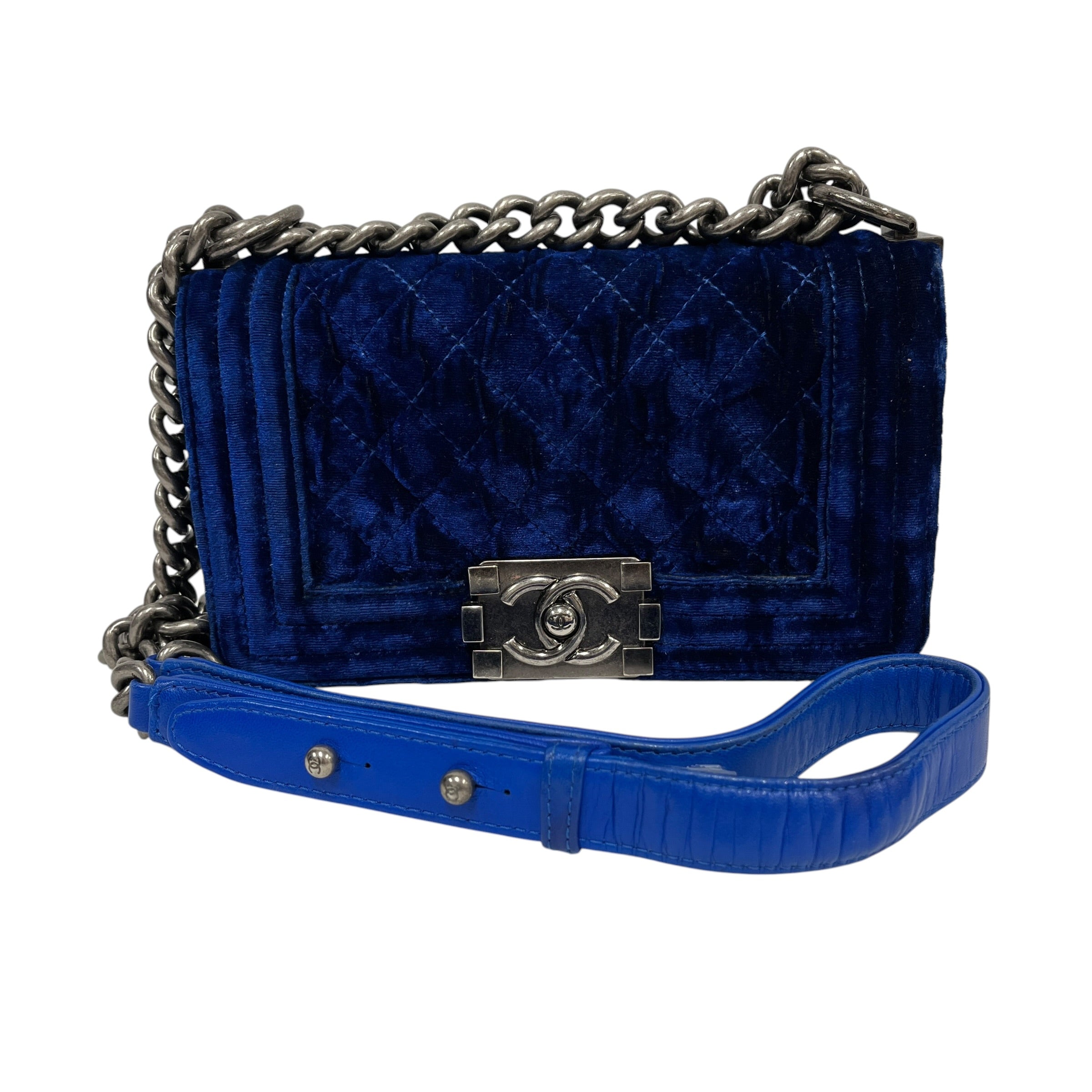 CHANEL/Cross Body Bag/NVY/ view 1