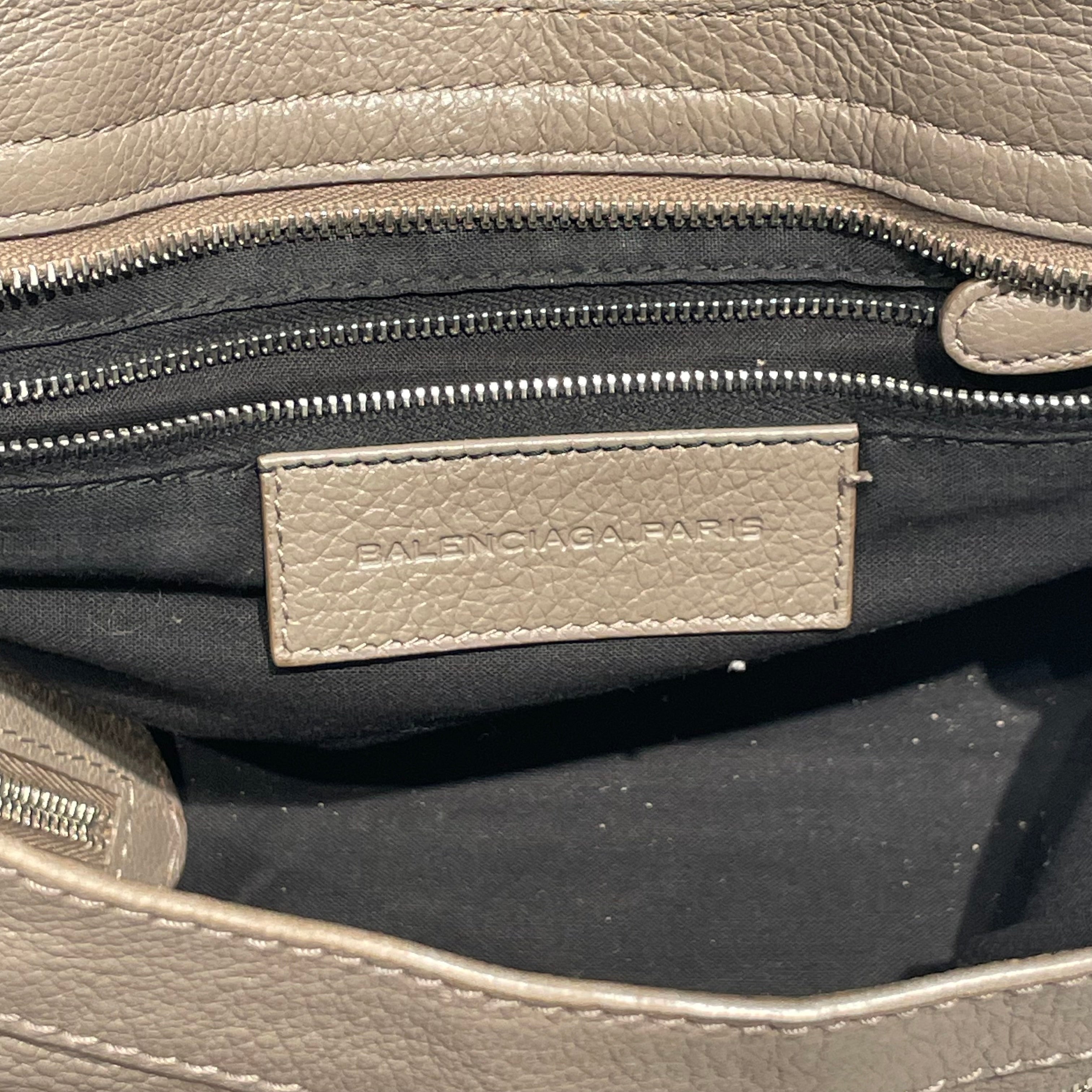 BALENCIAGA/Bag/Leather/GRY/Lambskin Le City view 5
