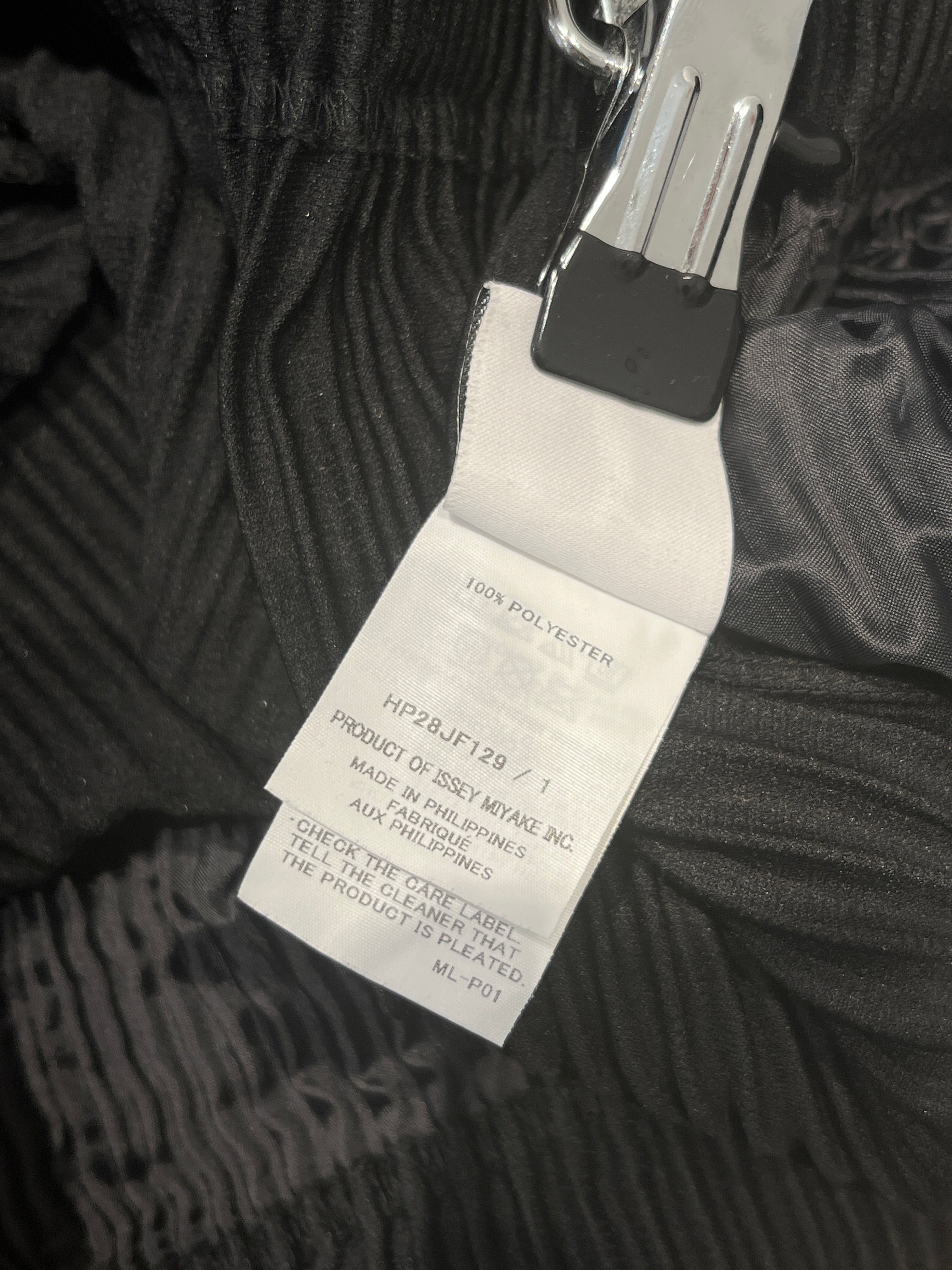 HOMME PLISSE ISSEY MIYAKE/Pants/1/Polyester/BLK/PLEATED BOTTOMS view 4