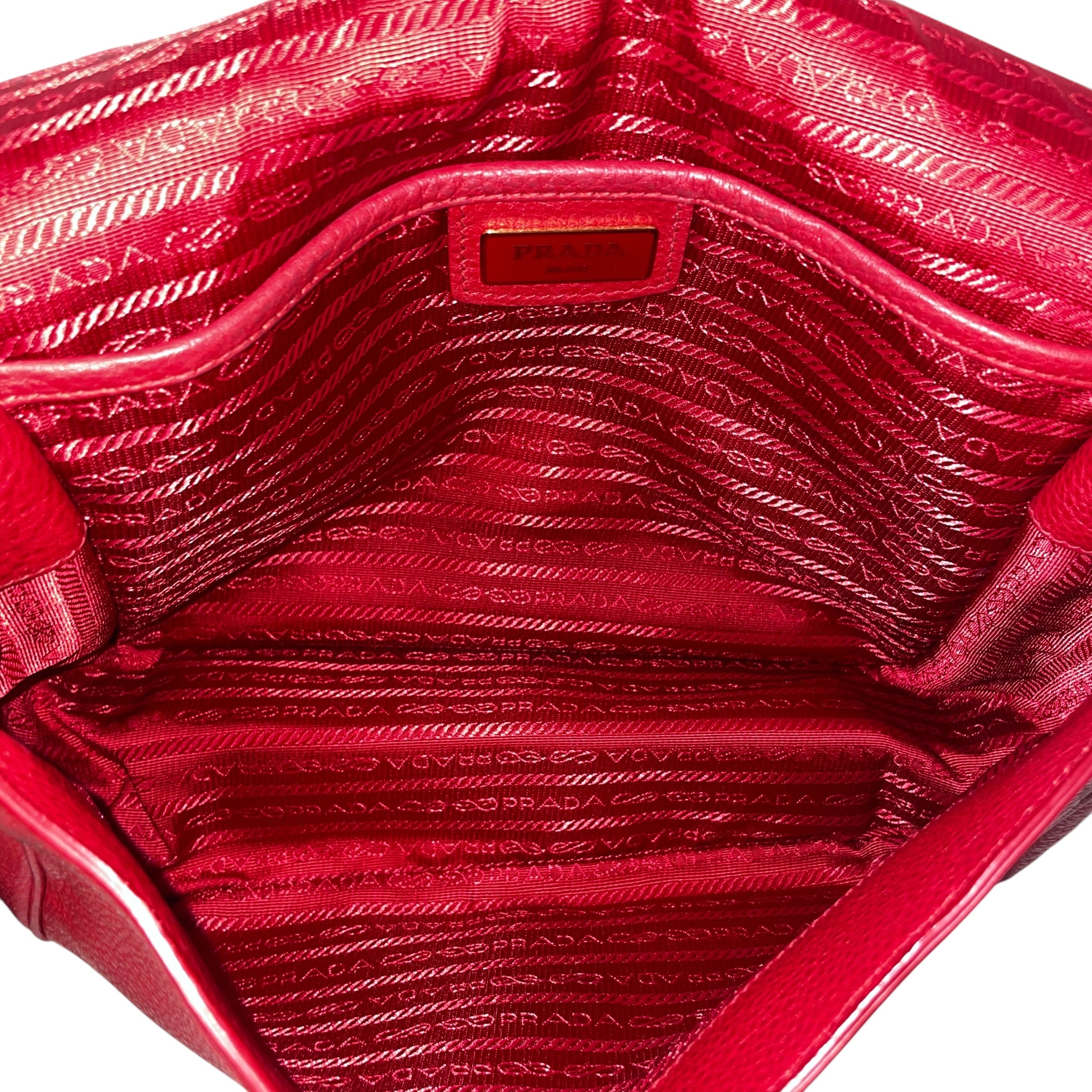 PRADA/Cross Body Bag/Leather/RED/Vitello Daino Phenix Bag view 4