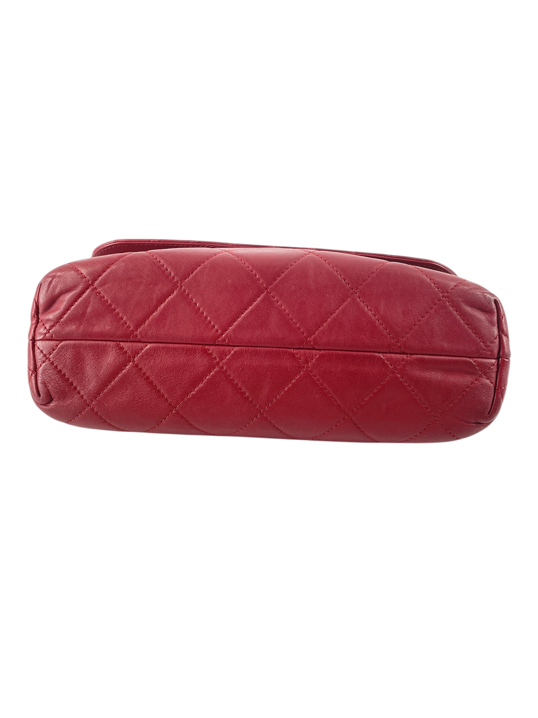 CHANEL/Cross Body Bag/Leather/RED/15840486 view 3