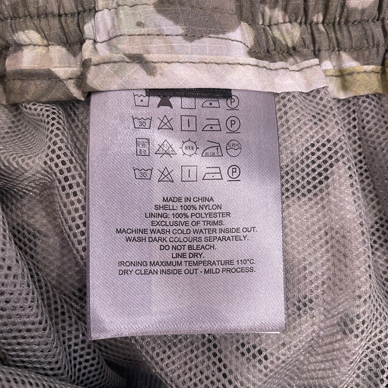 MOOSE KNUCKLES/Cargo Pants/M/Nylon/GRN/Camouflage/WIND RESISTANT PANTS