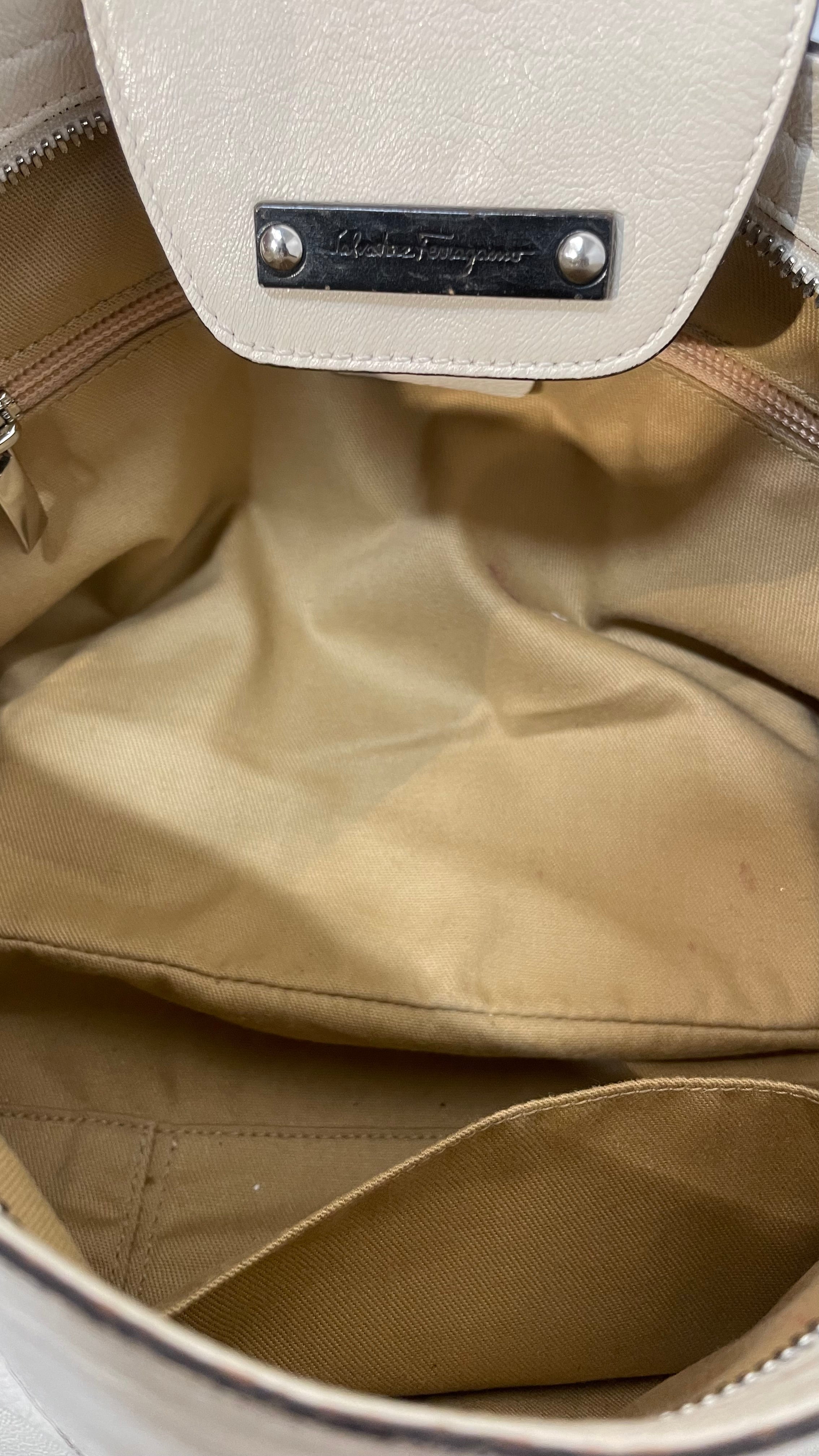 Salvatore Ferragamo/Hand Bag/Leather/CRM/Gancini Marisa view 4