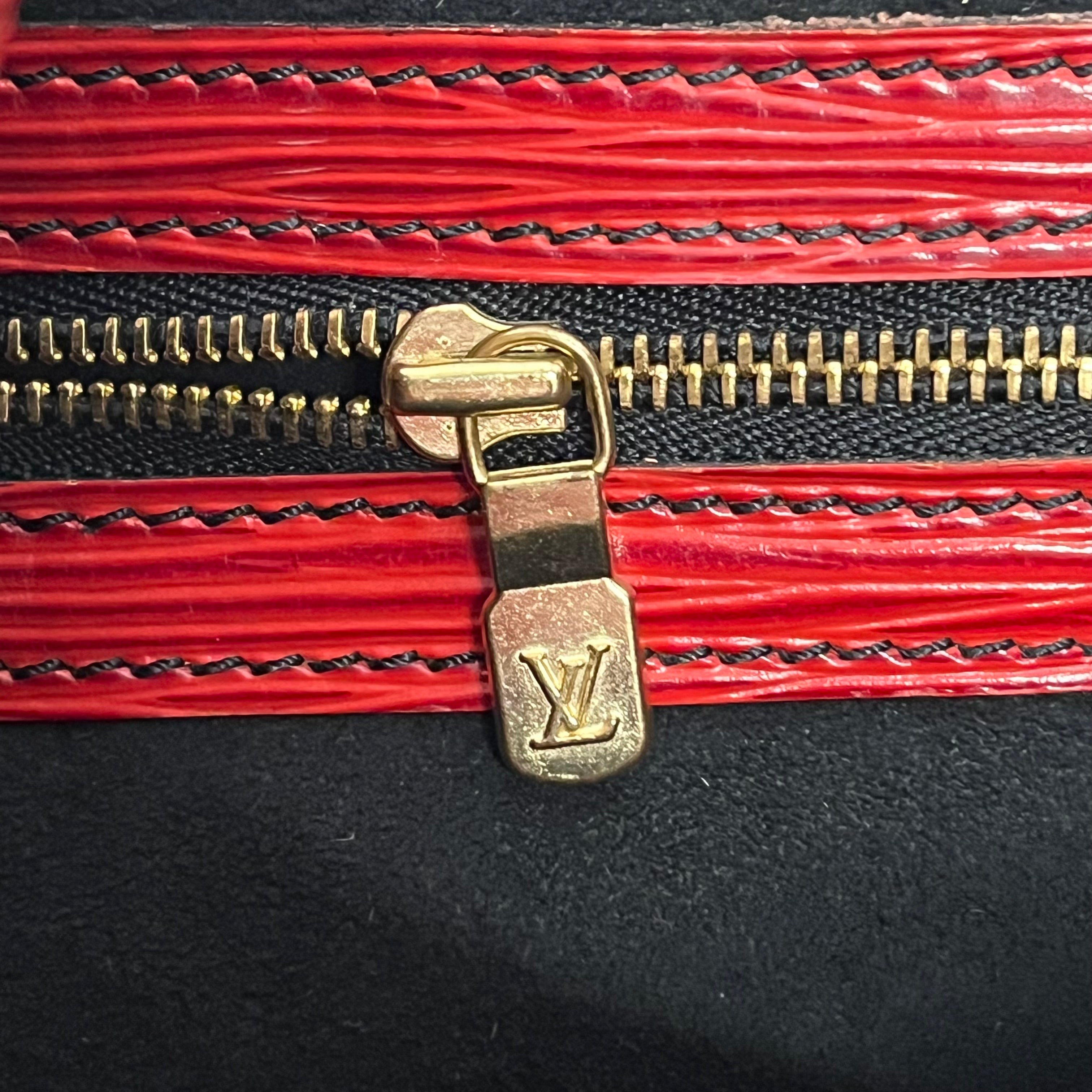 LOUIS VUITTON/Pouch/Leather/RED/epi noe (vintage) view 4