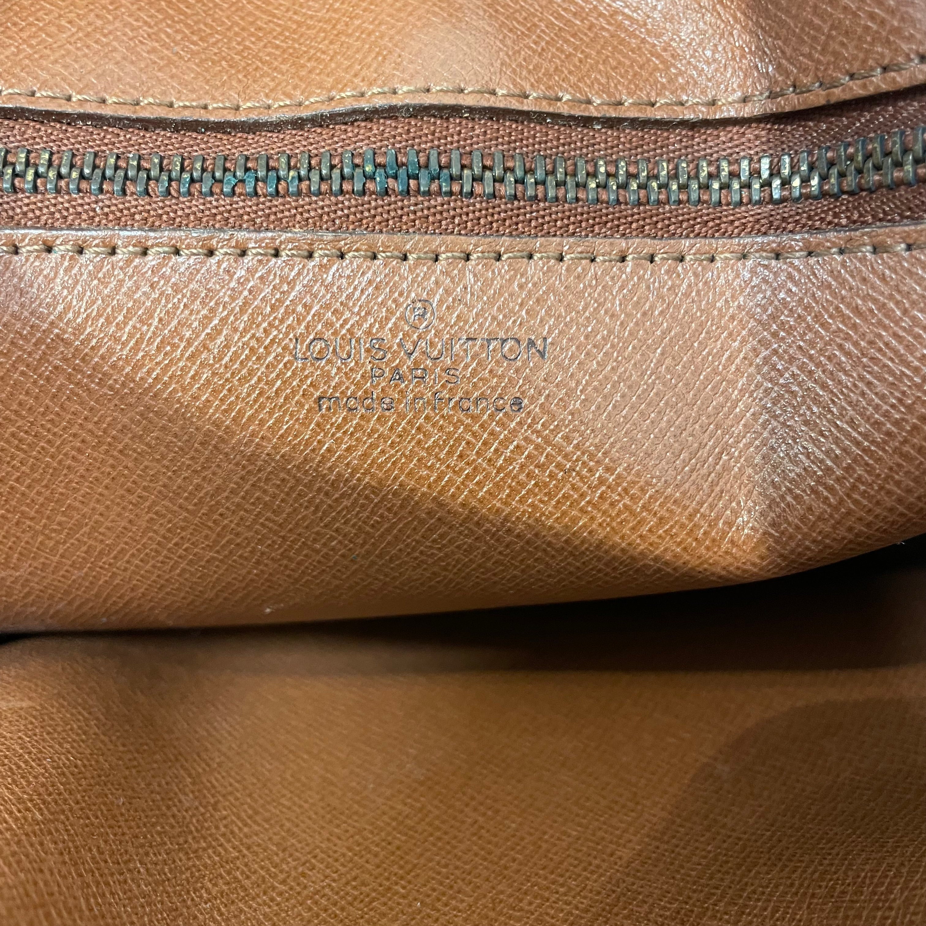 LOUIS VUITTON/Cross Body Bag/Monogram/Leather/BRW/jeune fille crossbody view 5