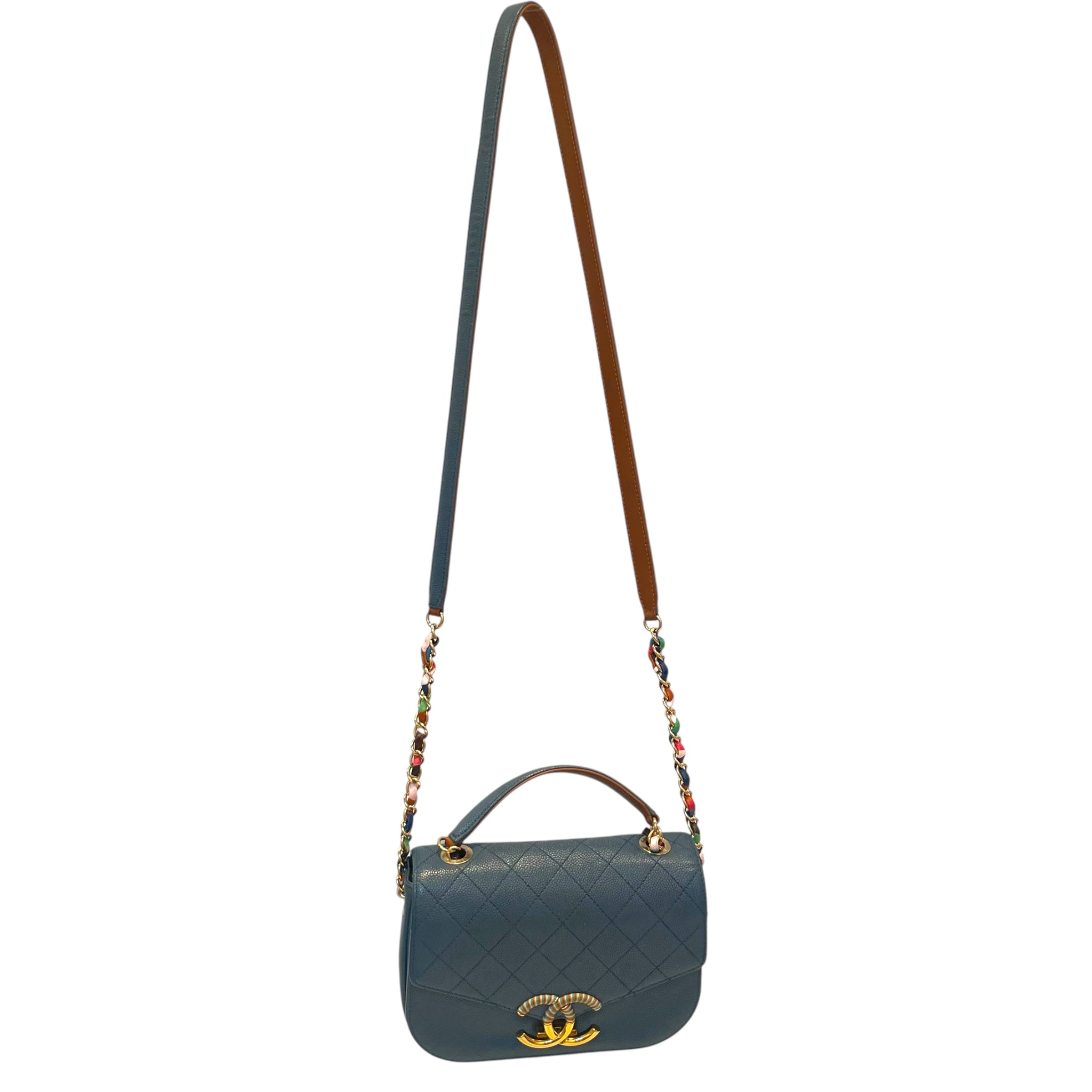 CHANEL/Cross Body Bag/Leather/BLU/23581904/pariscuba thread flap view 2