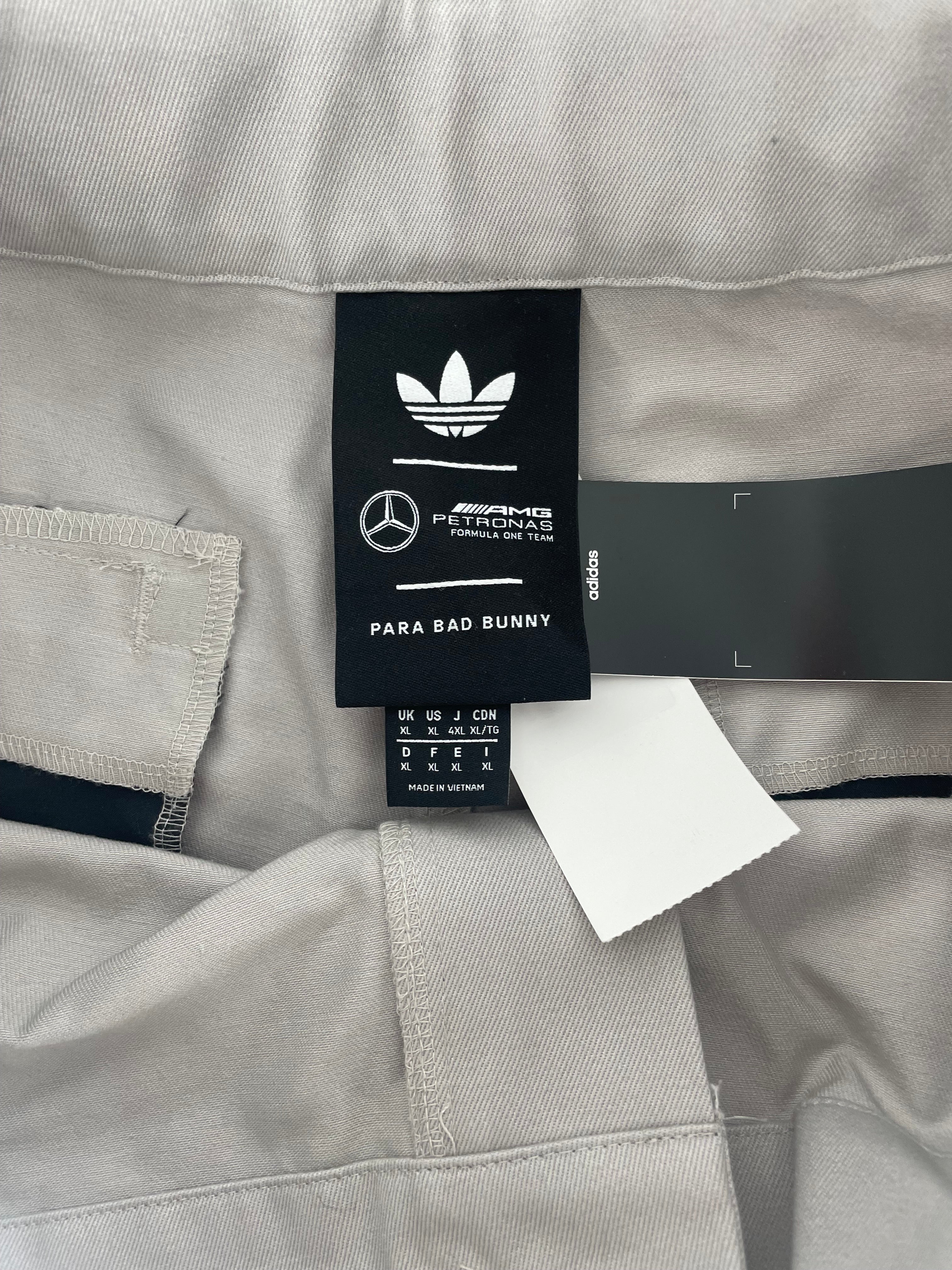 adidas/Mercedes-Bentz/Pants/XL/Cotton/GRY/Stripe/BAD BUNNY RACE PANT - KD7595 view 4