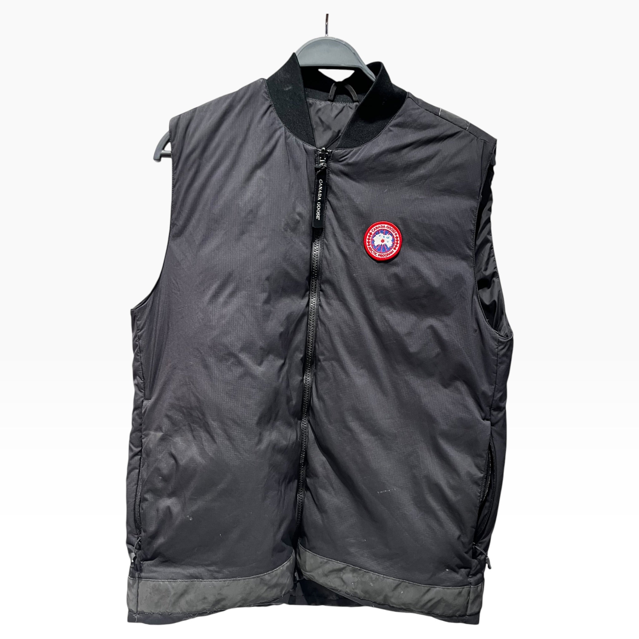 CANADA GOOSE/Puffer Vest/L/BLK/GREY 'X' STITCHING ON BACK view 1