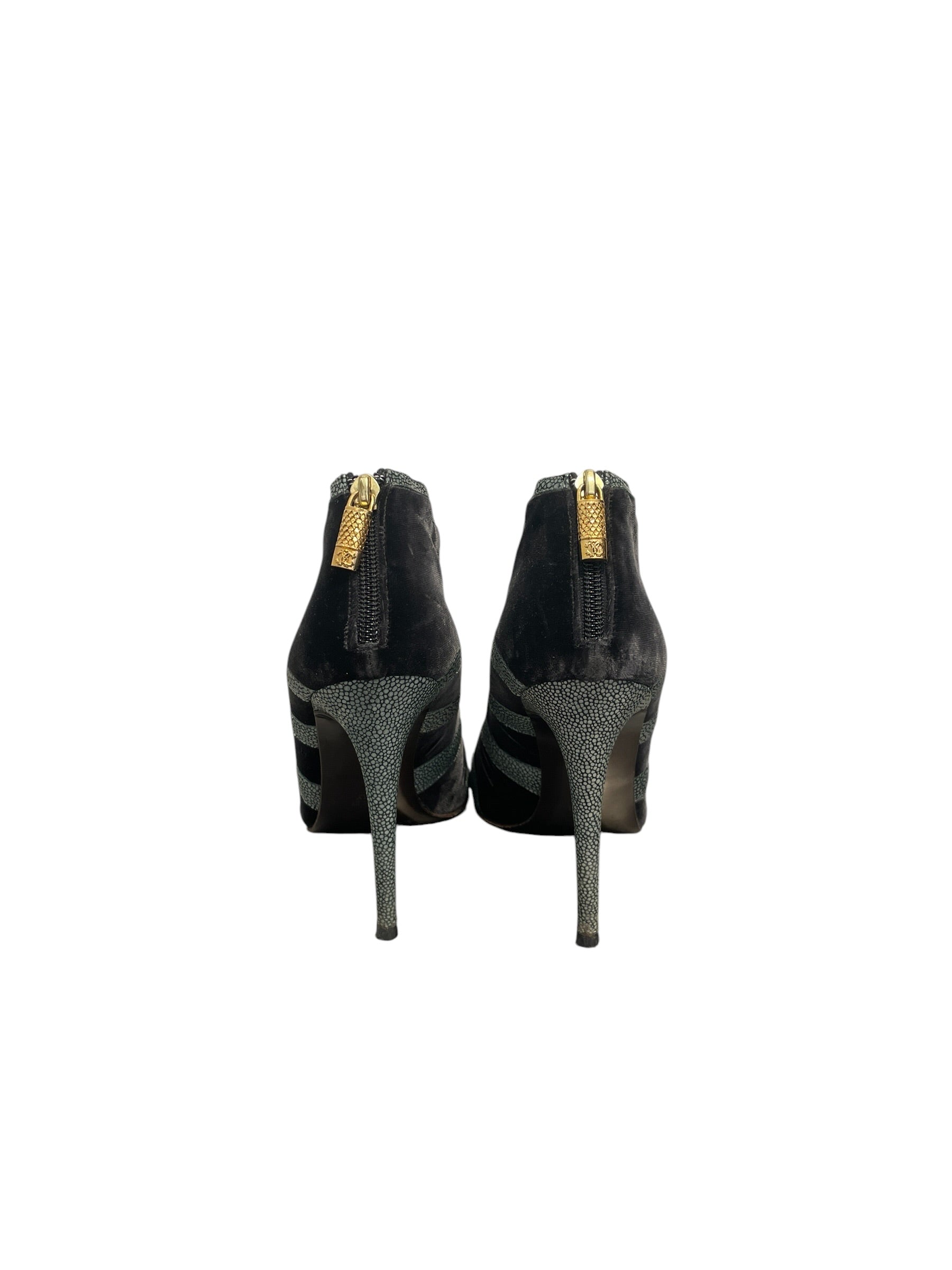 roberto cavalli/Heels/US 9/Velour/GRN/animal green cut outs view 5