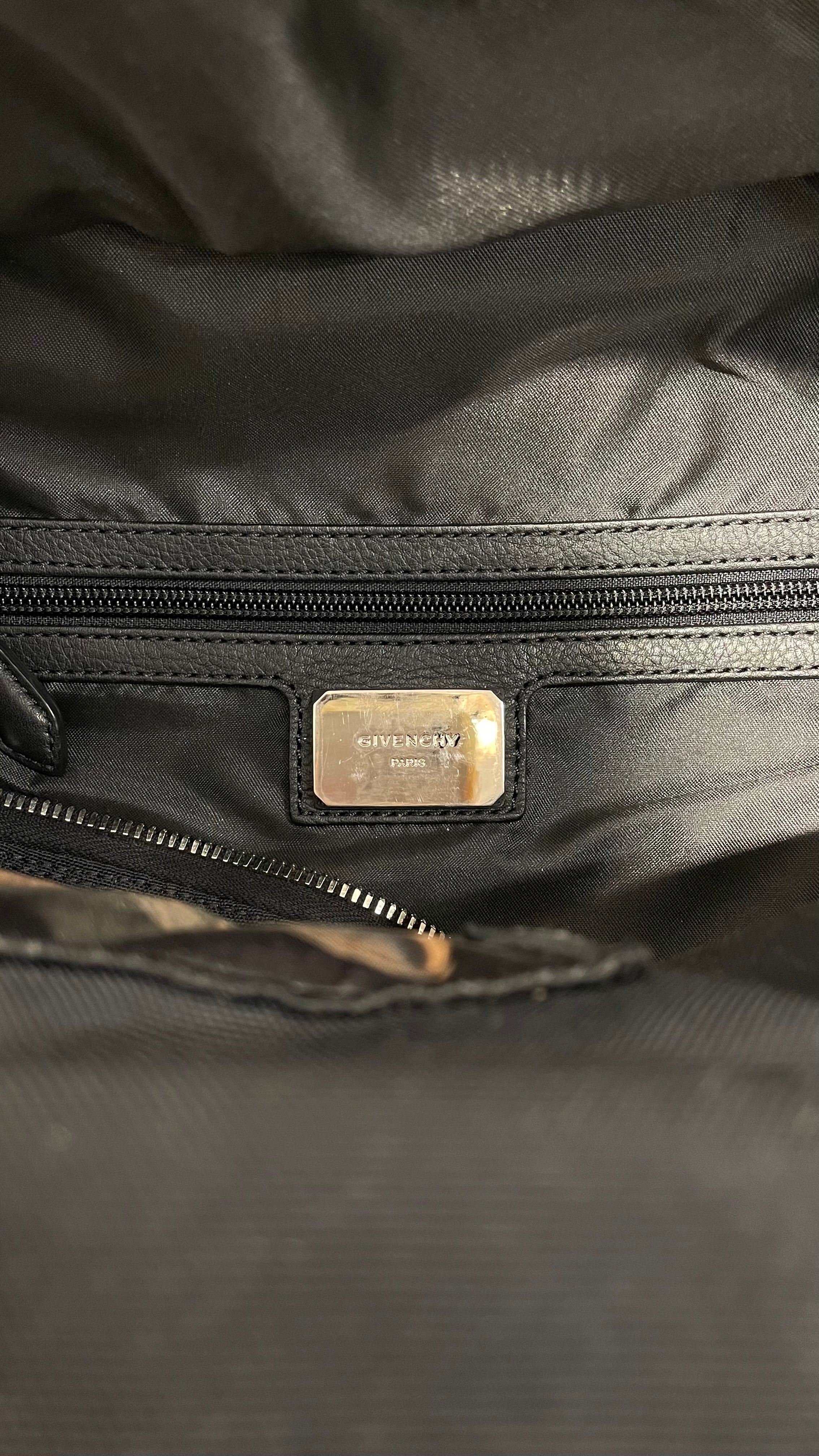 GIVENCHY/Backpack/Graphic/Nylon/BLK/Real Eyes. Realize. Real Lies. view 3
