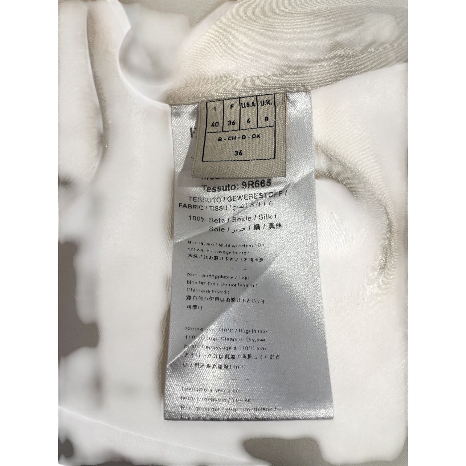EMILIO PUCCI/Blouse/36/Silk/CRM/V neck B-CH-D-DK view 4