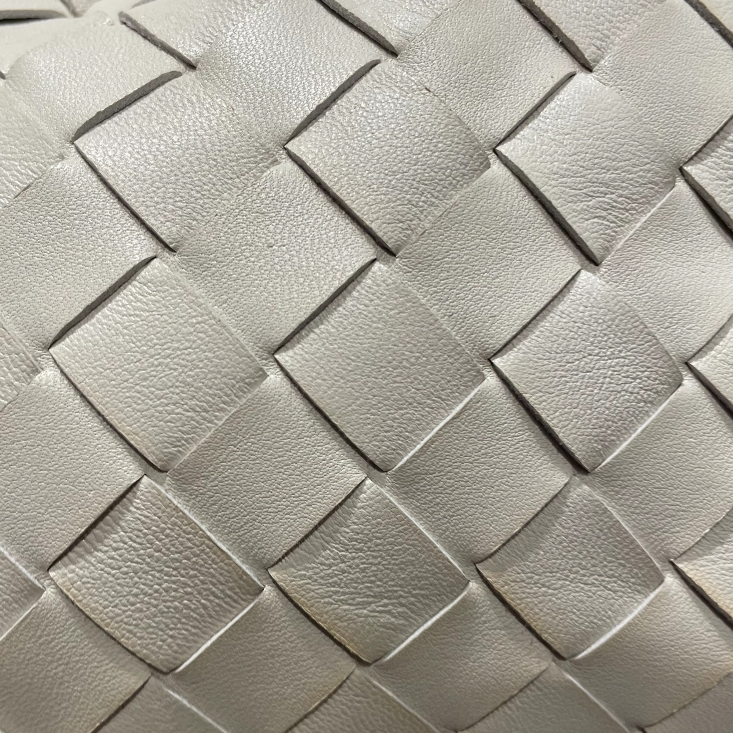 BOTTEGA VENETA/Pouch/Leather/CRM/INTRECCIATO POUCH view 5