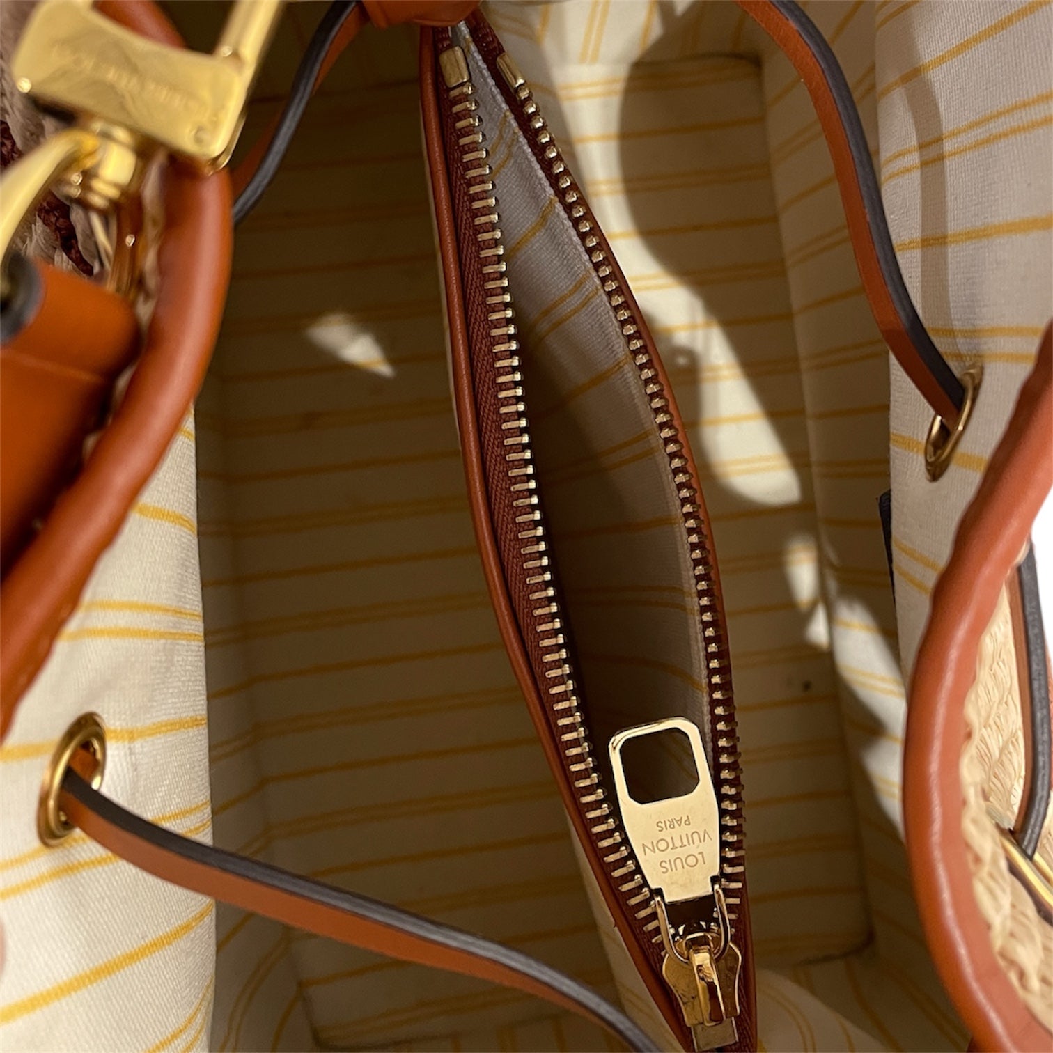 LOUIS VUITTON/Hand Bag/BEG/LV NEONOE MM BUCKET BAG view 6