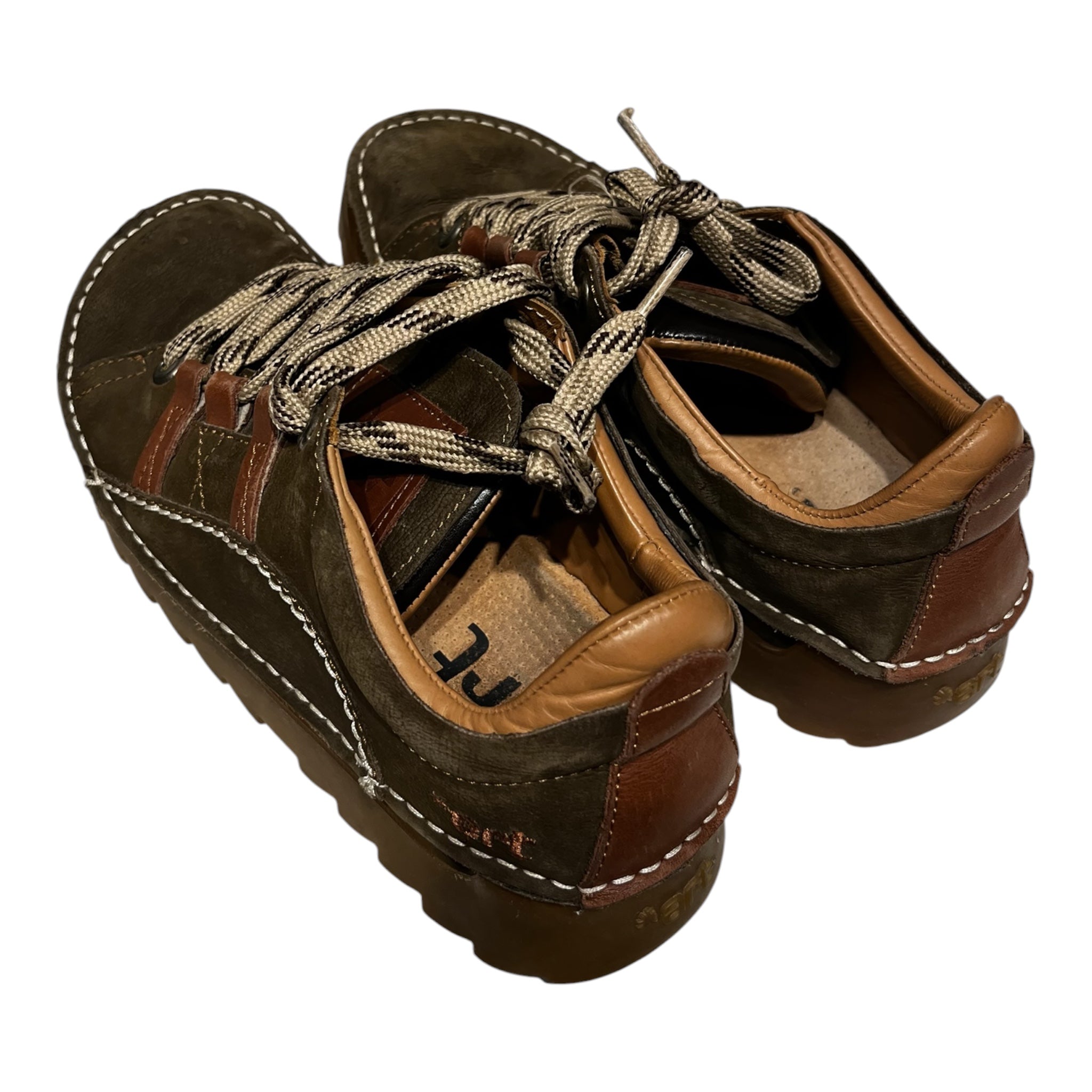 The Art/Low-Sneakers/EU 42/Leather/GRN/Skyline Shoe 590 view 2