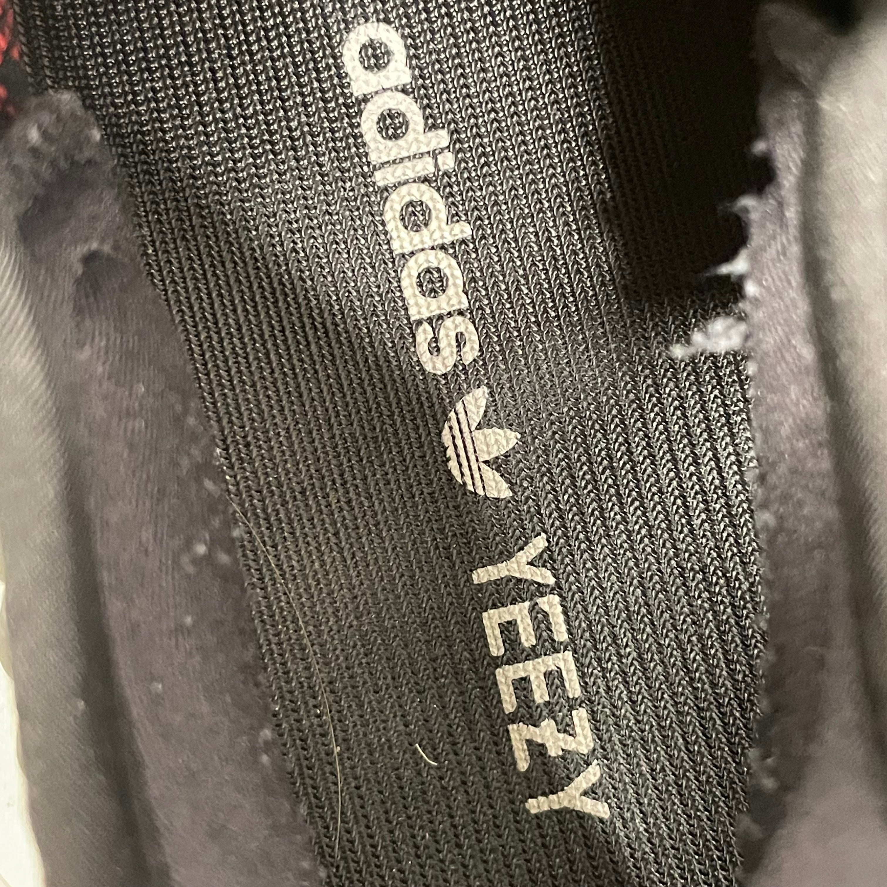YEEZY/Low-Sneakers/US 10/Cotton/BLK/boost 350v2/red/sply-350/cp965 view 3