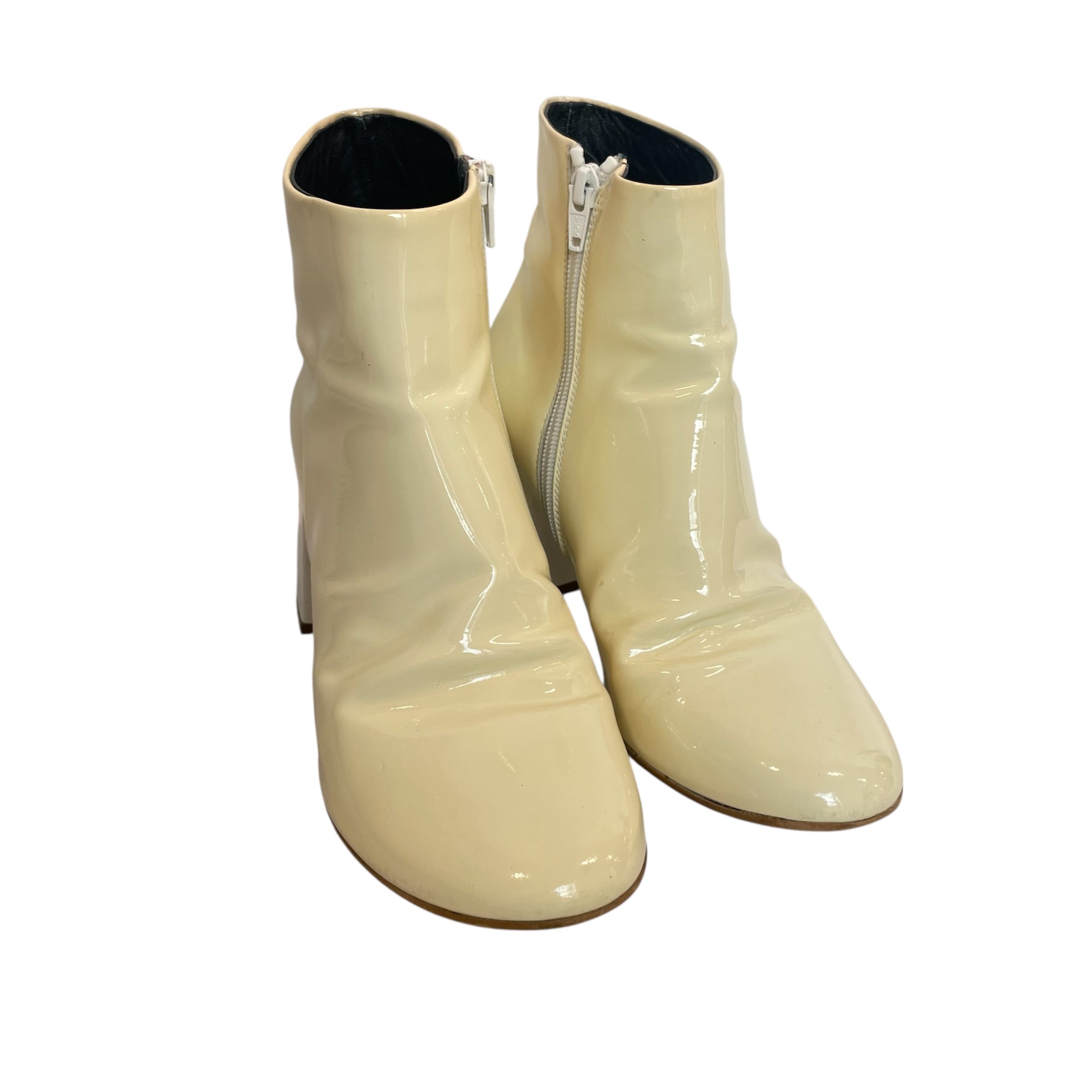 MM6/Heels/EU 41/WHT/MM6 LEATHR CRM HEEL view 1