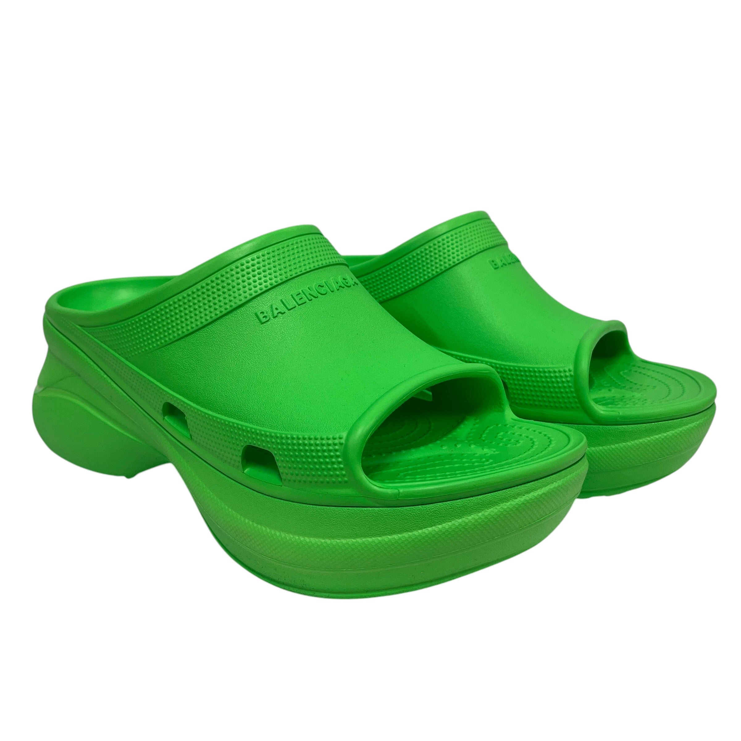 BALENCIAGA/Sandals/EU 44/GRN/Slip-on/POOL CROCS NEON view 1