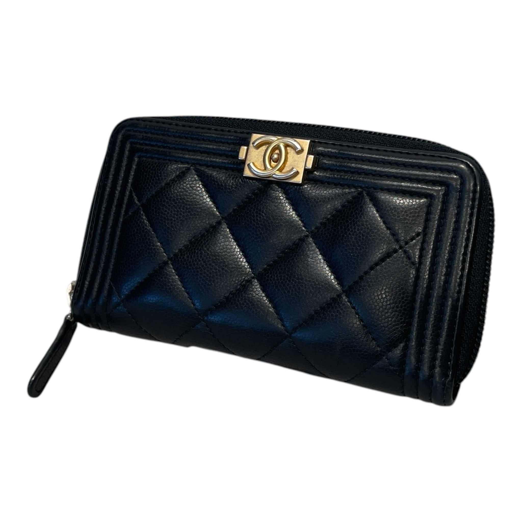 CHANEL/Bifold Wallet/Leather/BLK/QUILTED ZIP AROUND view 1
