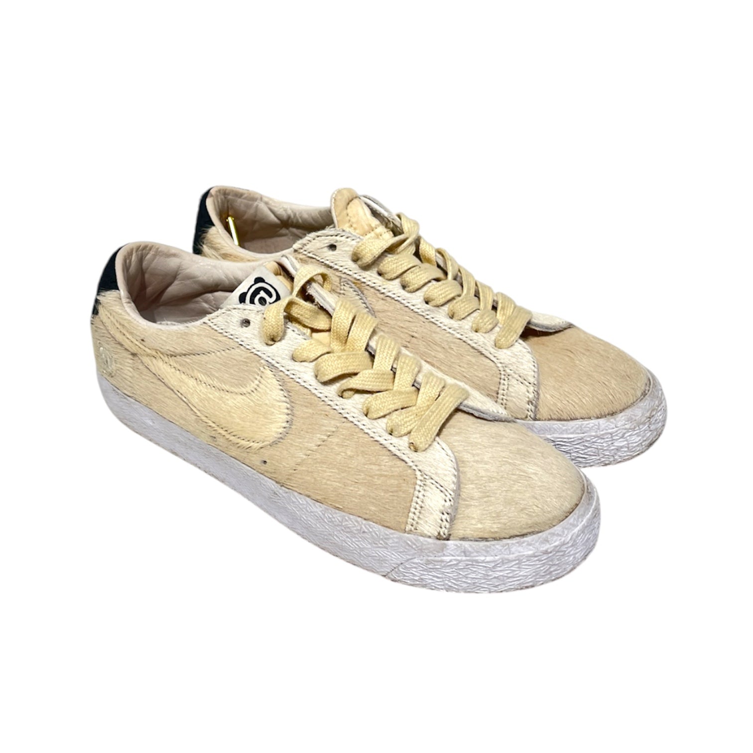 NIKE SB/Low-Sneakers/US 8.5/Fur/CRM/BEARBRICK view 1