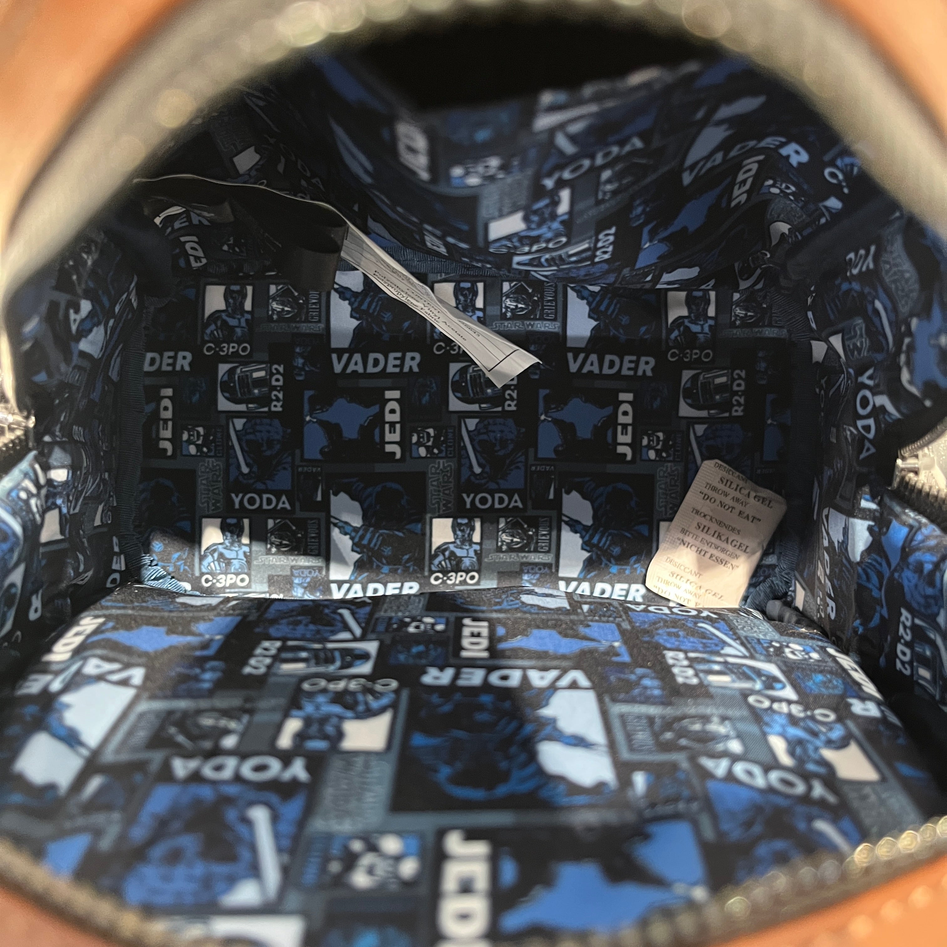 Loungefly/Backpack/GRY/star wars buckle view 5