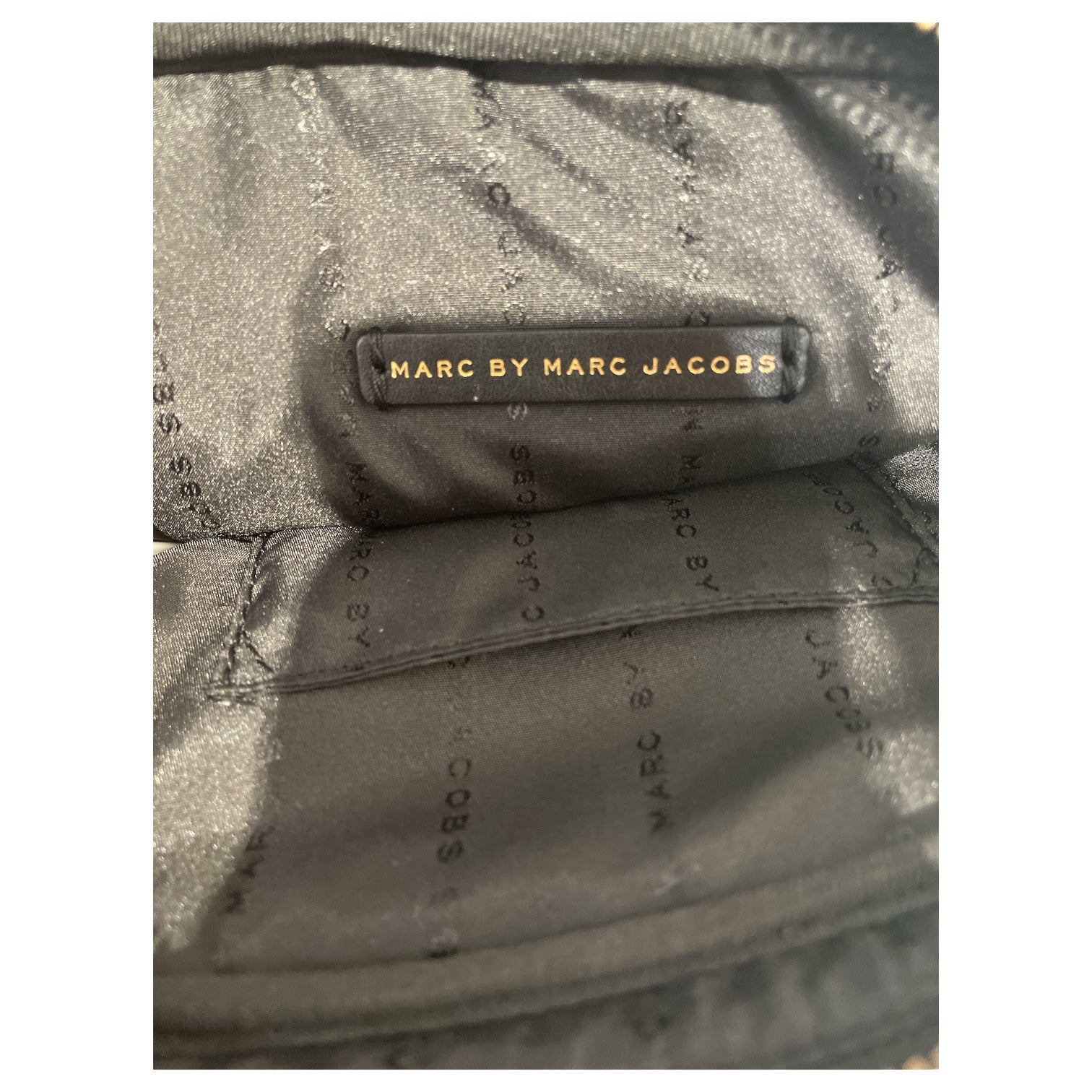 MARC BY MARC JACOBS/Cross Body Bag/Leather/BLK/Gold Plate Crossbody view 3