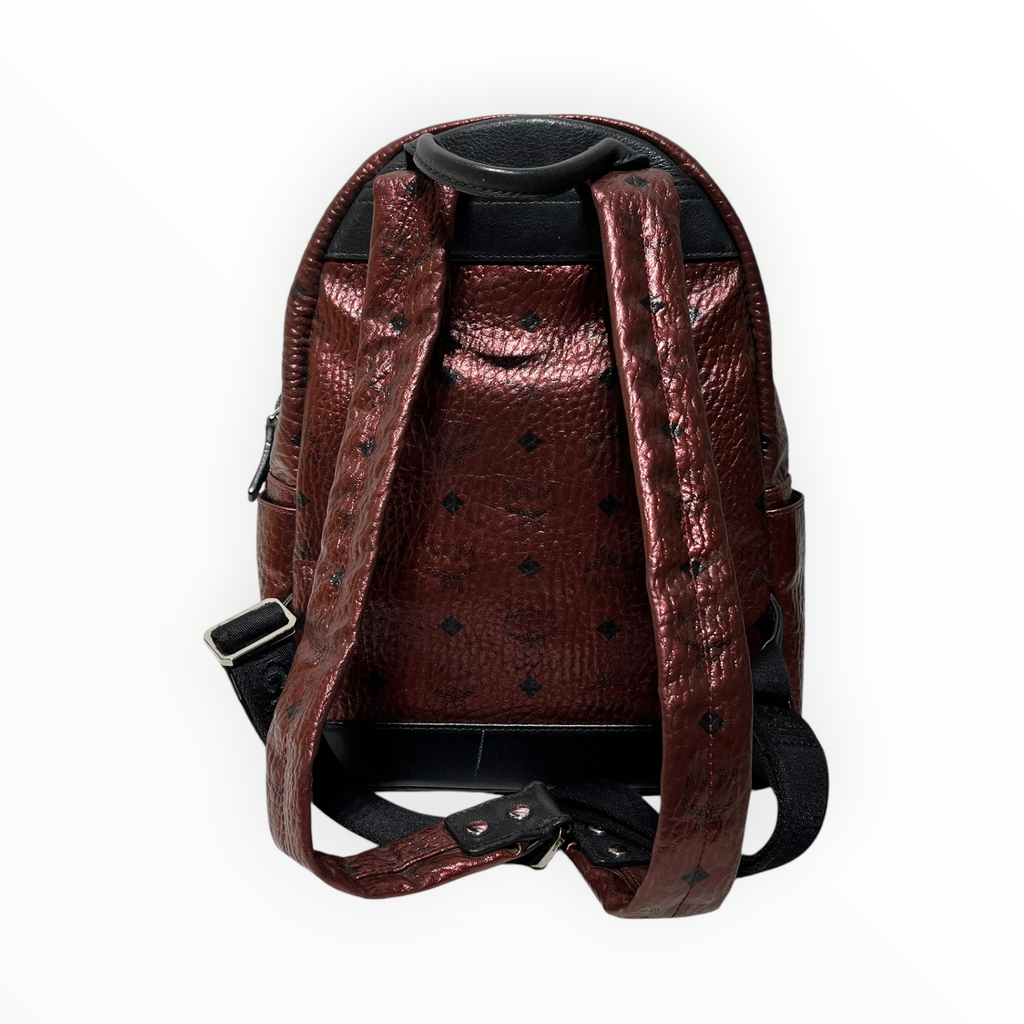 MCM/Backpack/Leather/RED/red medium bckpck view 2