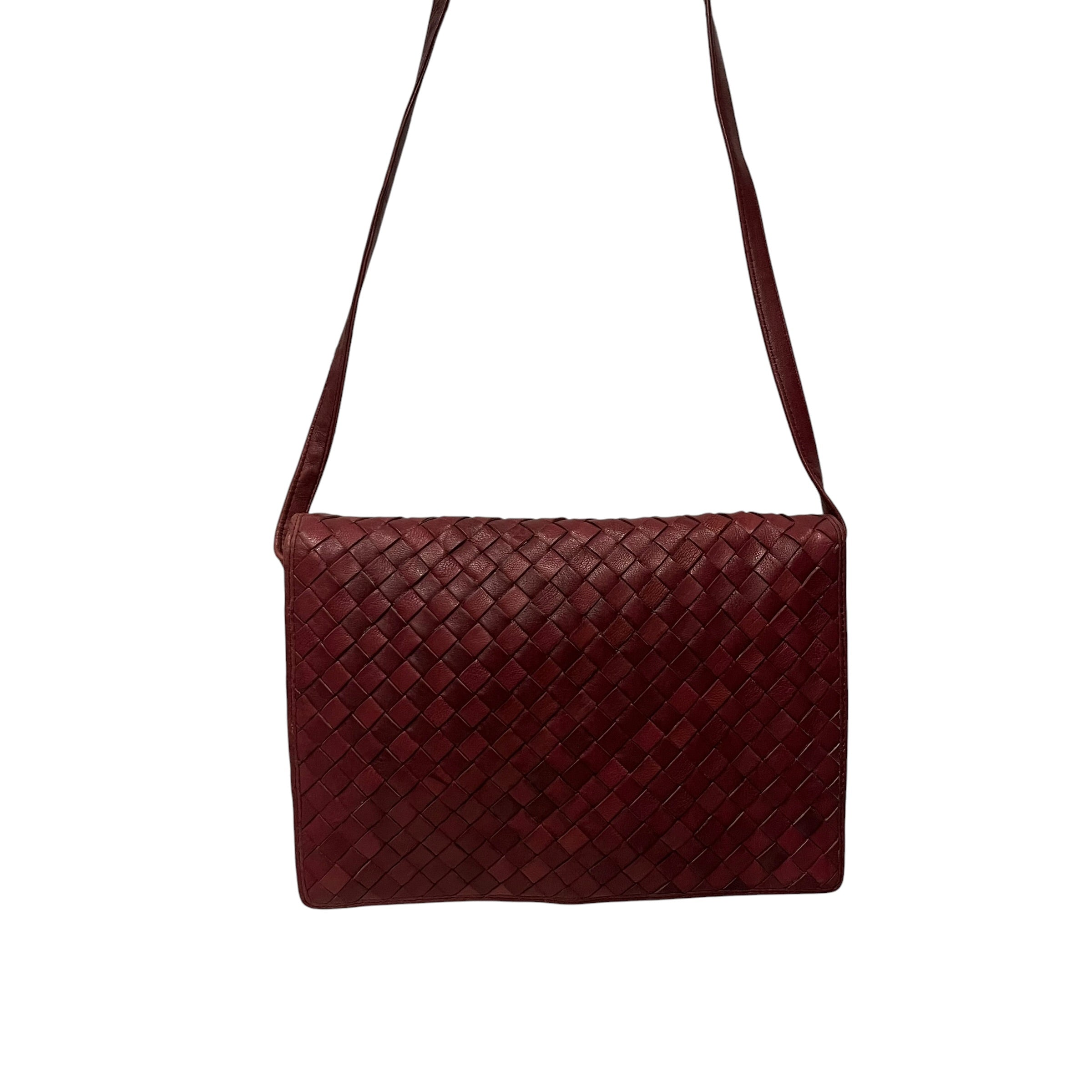 BOTTEGA VENETA/Cross Body Bag/Leather/BRD/bottage veneta red crossbody view 5