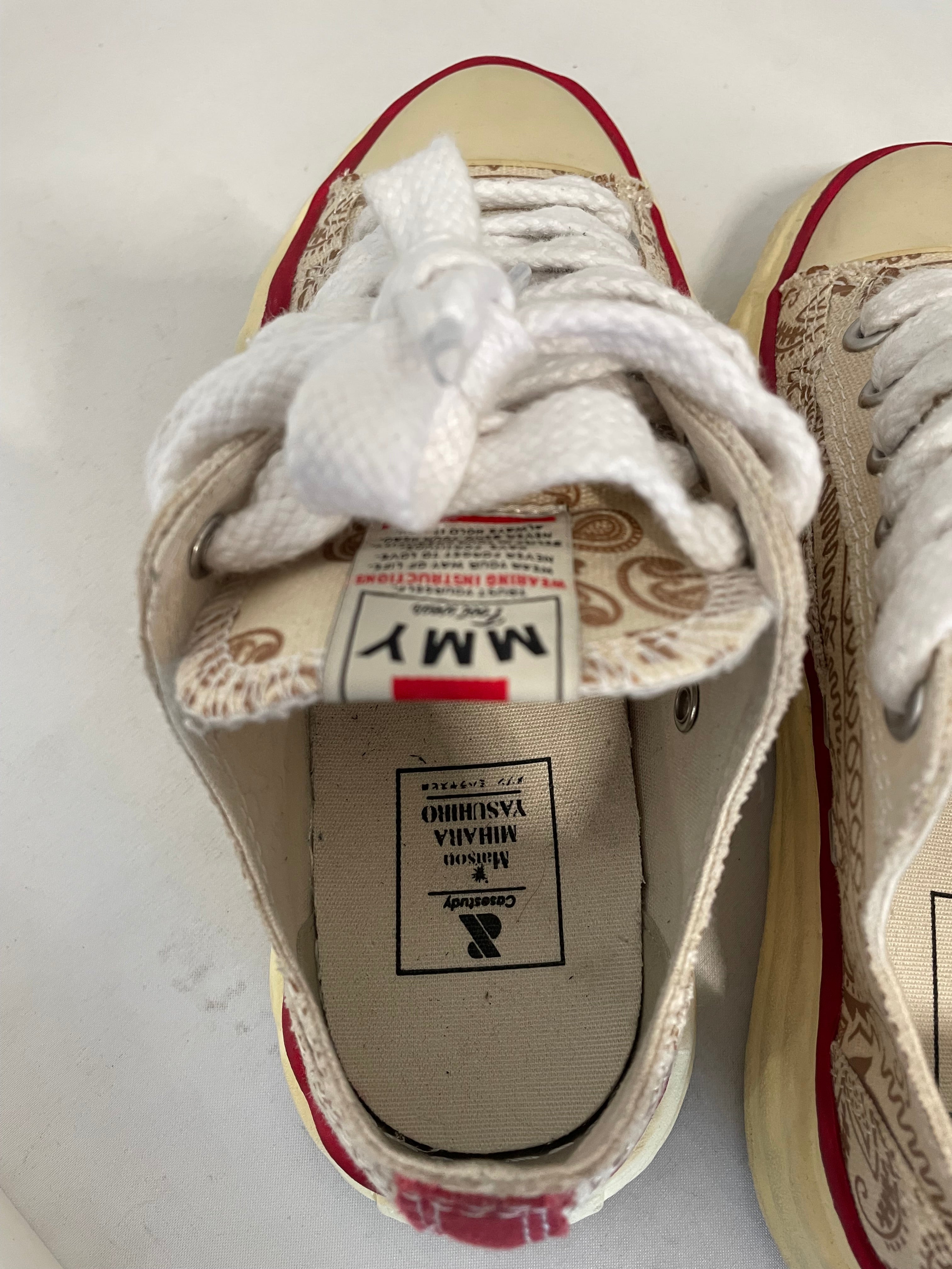 MIHARA YASUHIRO/Low-Sneakers/EU 37/Paisley/Cotton/WHT/Casestudy colab view 3
