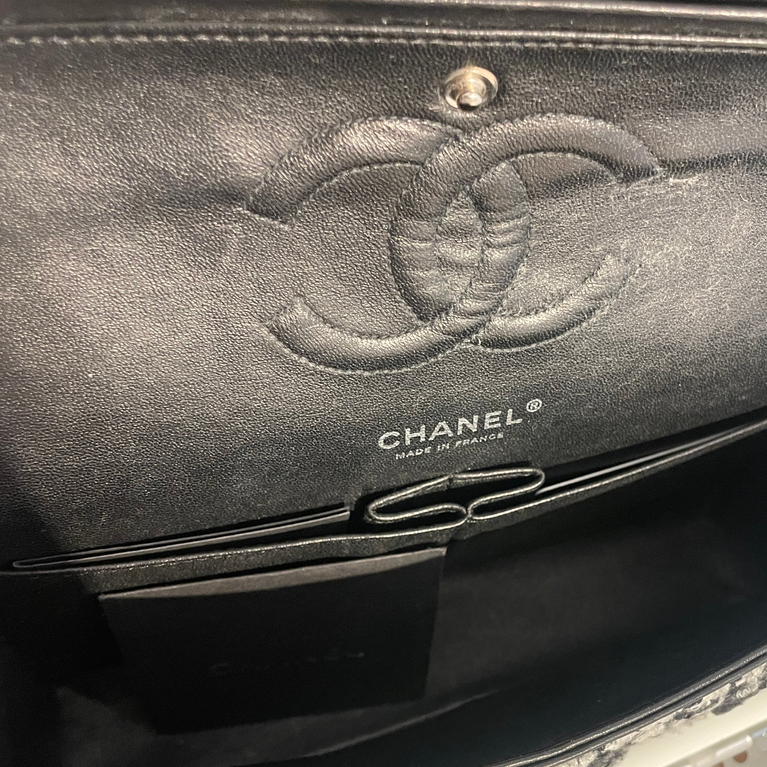 CHANEL/Hand Bag/Plaid/Tweed/WHT/Black/White Tweed Double Flap view 4