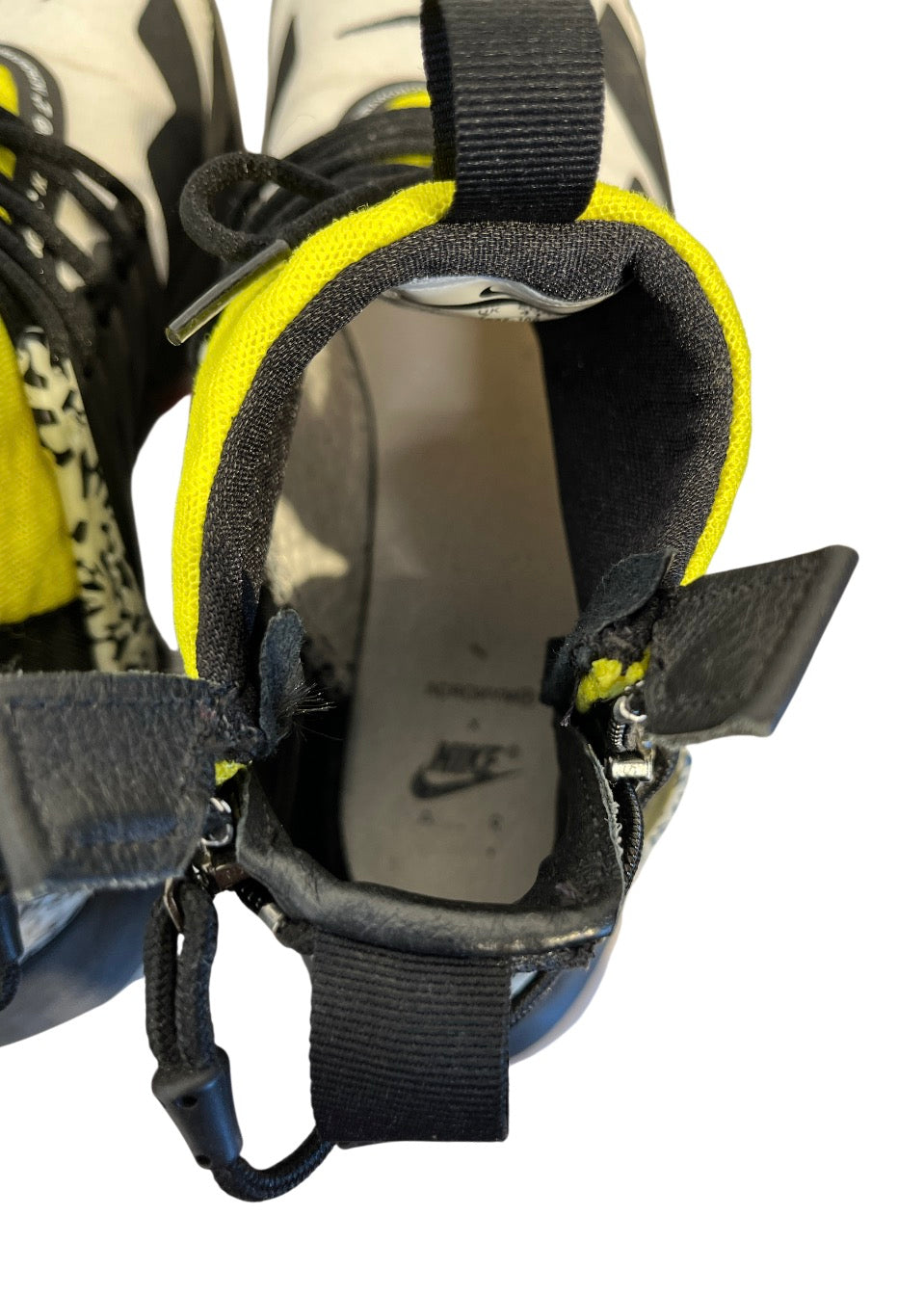 NIKE/ACRONYM/Hi-Sneakers/US 8/Nylon/BLK/air presto mid view 3