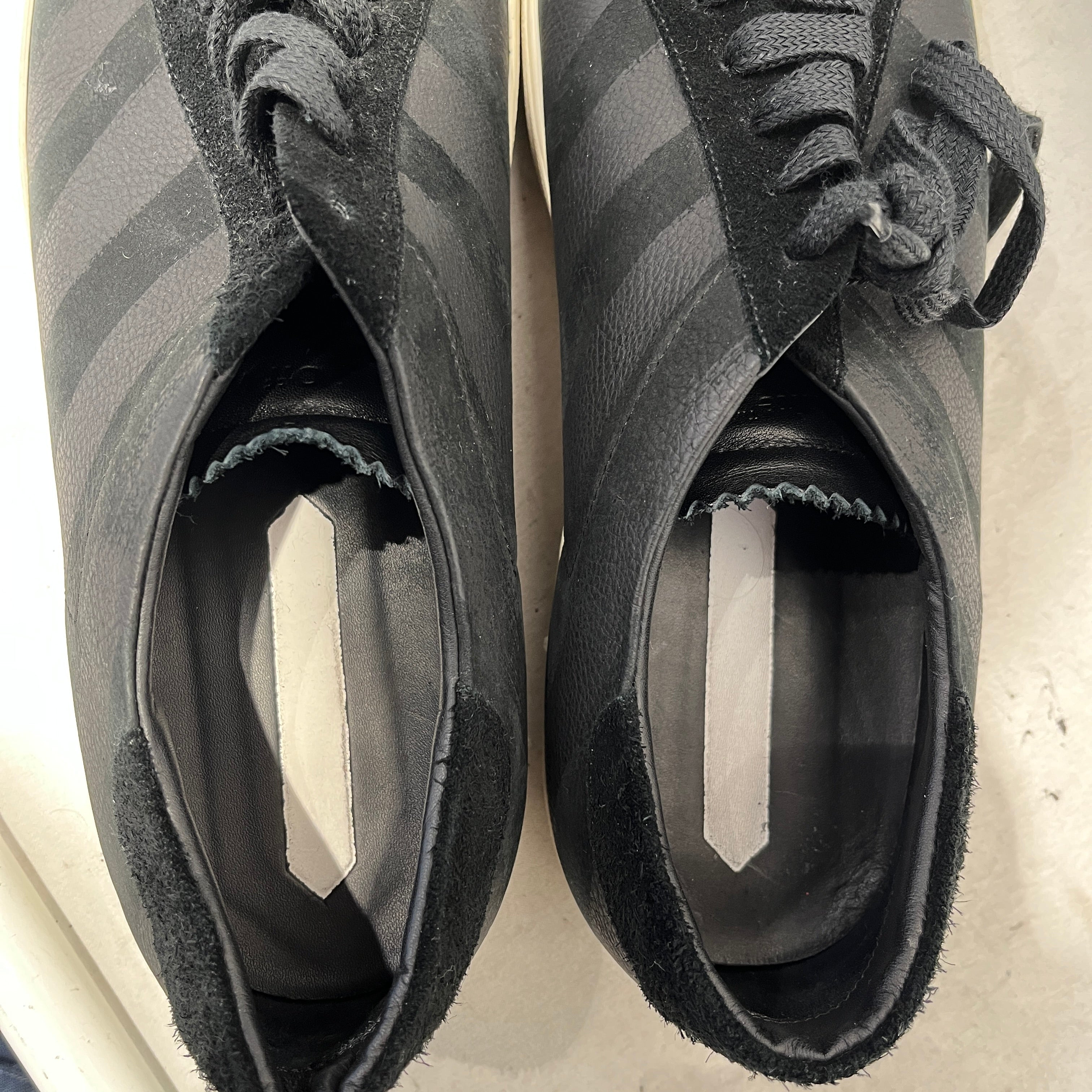 OFF-WHITE/Low-Sneakers/US 12/Stripe/Suede/BLK/ALL BLACK BRUSHED DIAGONAL view 3